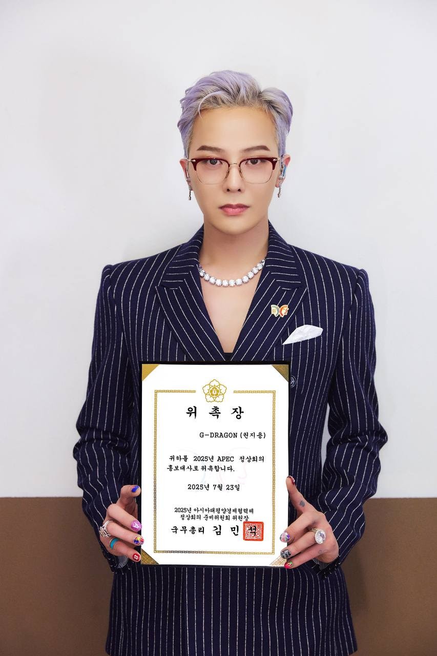 🌏 G-DRAGON takes the APEC stage — the only K-POP artist to