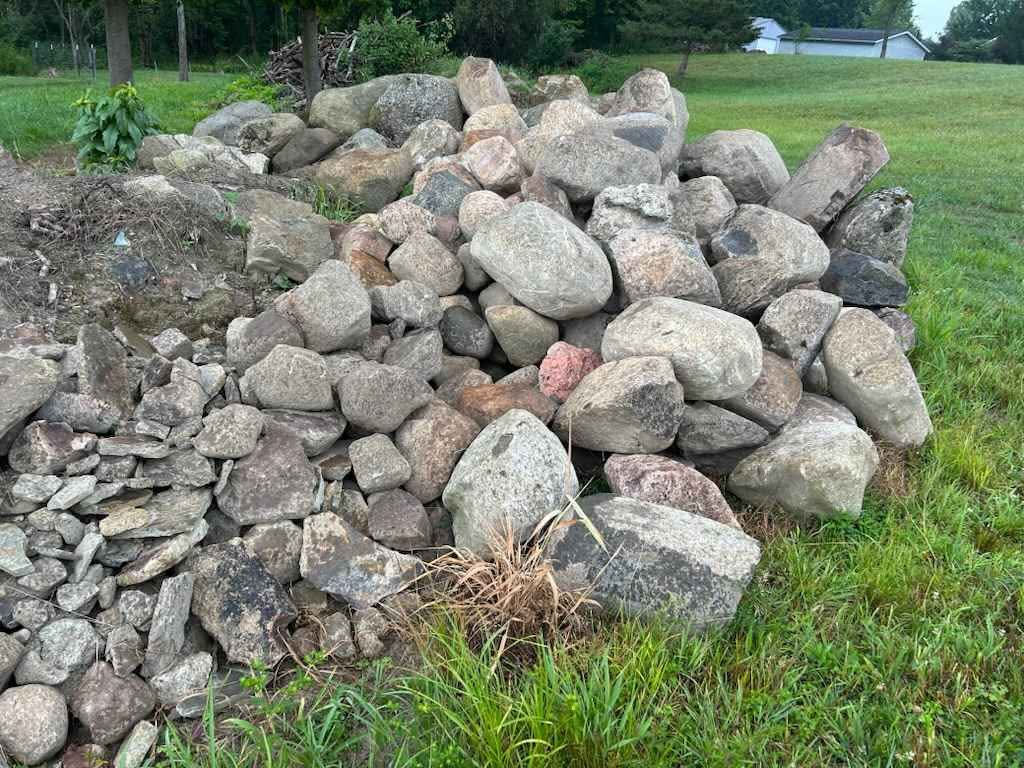 Medium size rocks - Landscaping Materials - Waterford, Pennsylvania ...