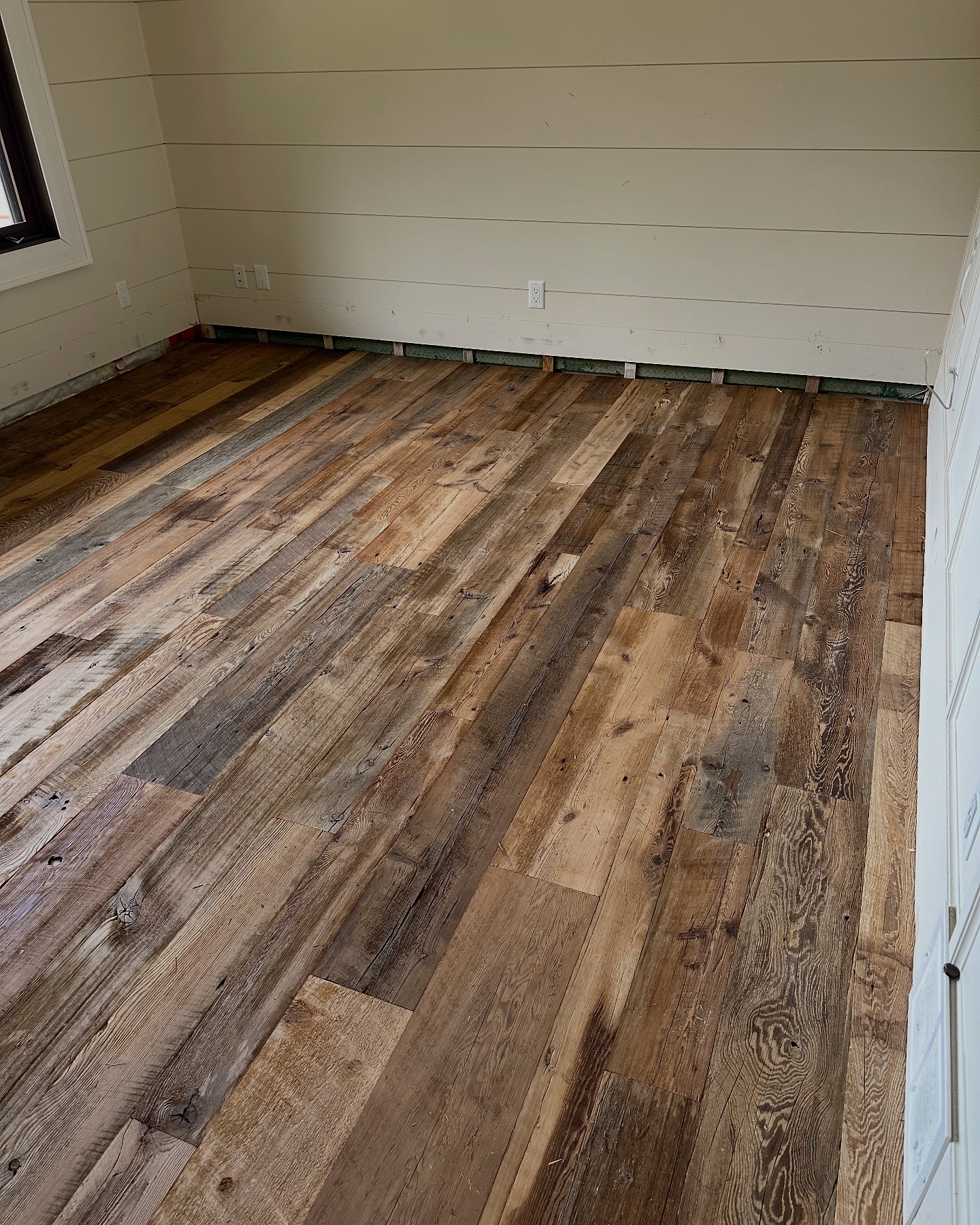 McGavin Hardwood Flooring | MacTier ON