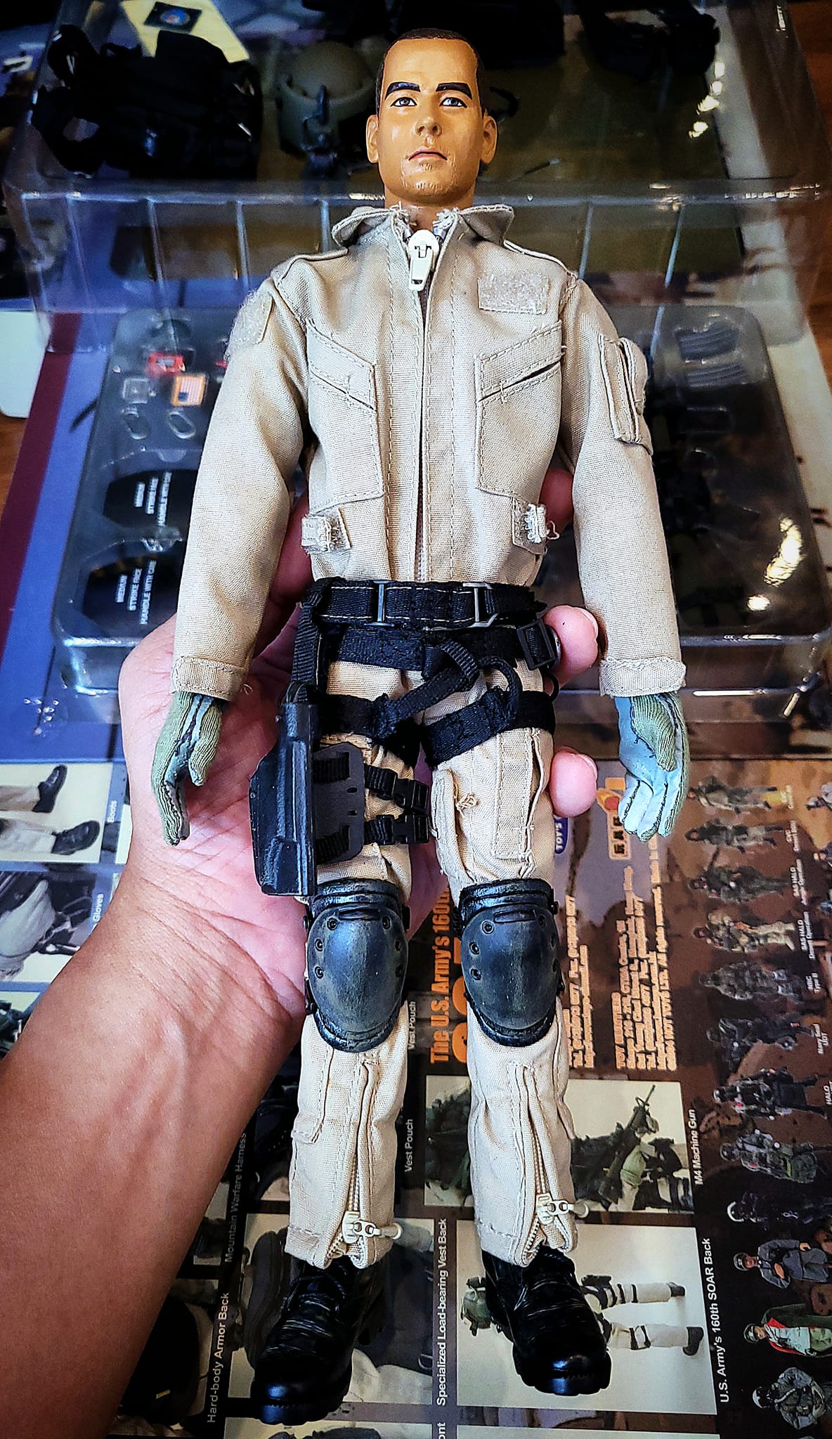 US ARMY 160TH SOAR NIGHT STALKER Exclusive Version by Hot Toys Limited