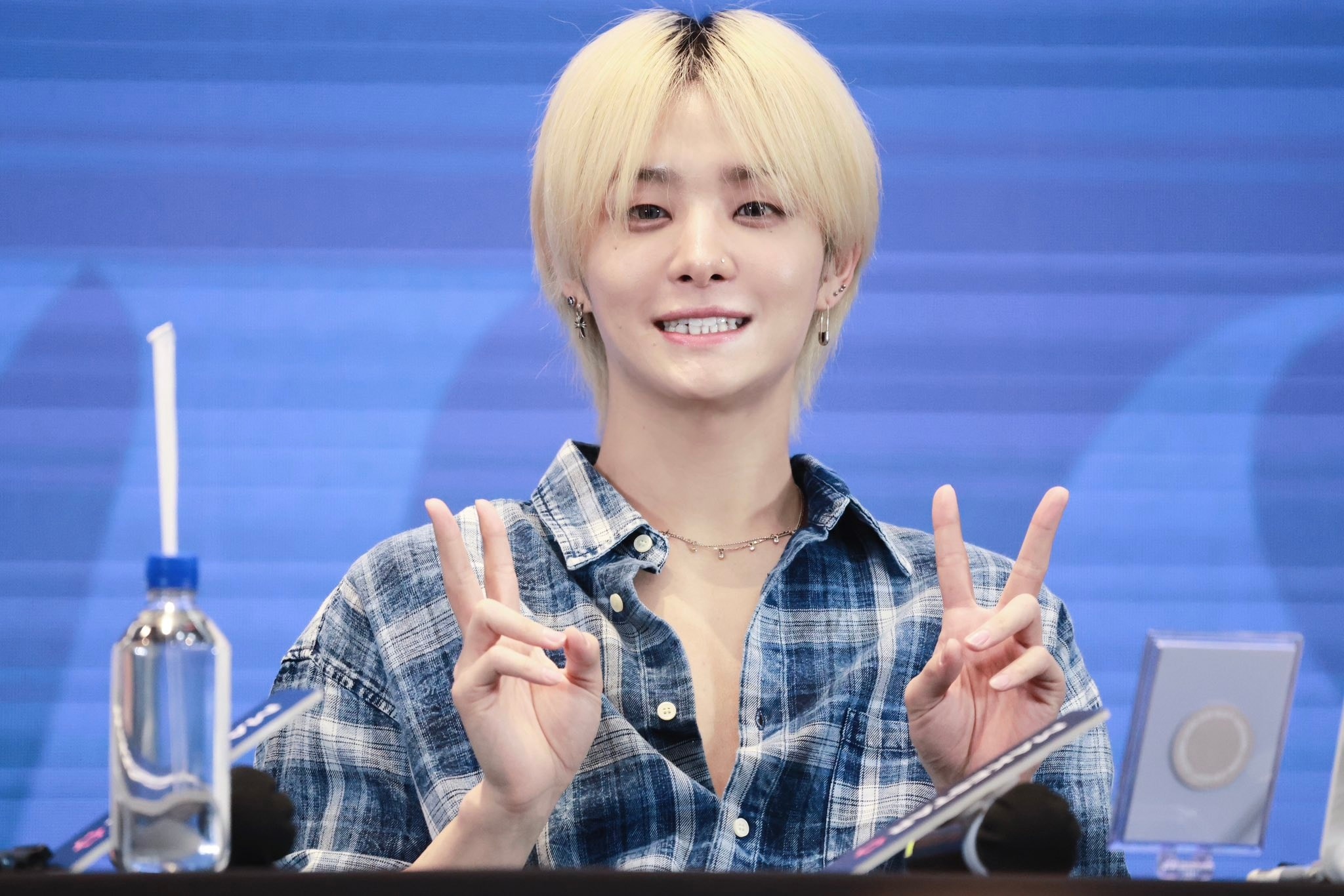 TREASURE (7/10) is in Shanghai, China for a fansign event