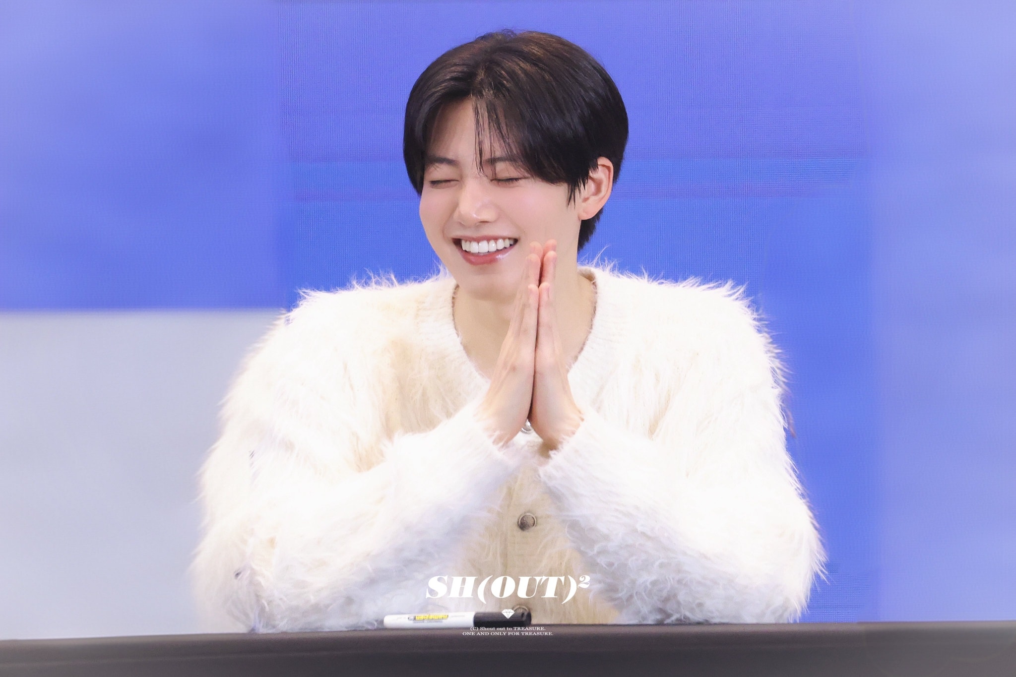 TREASURE (7/10) is in Shanghai, China for a fansign event