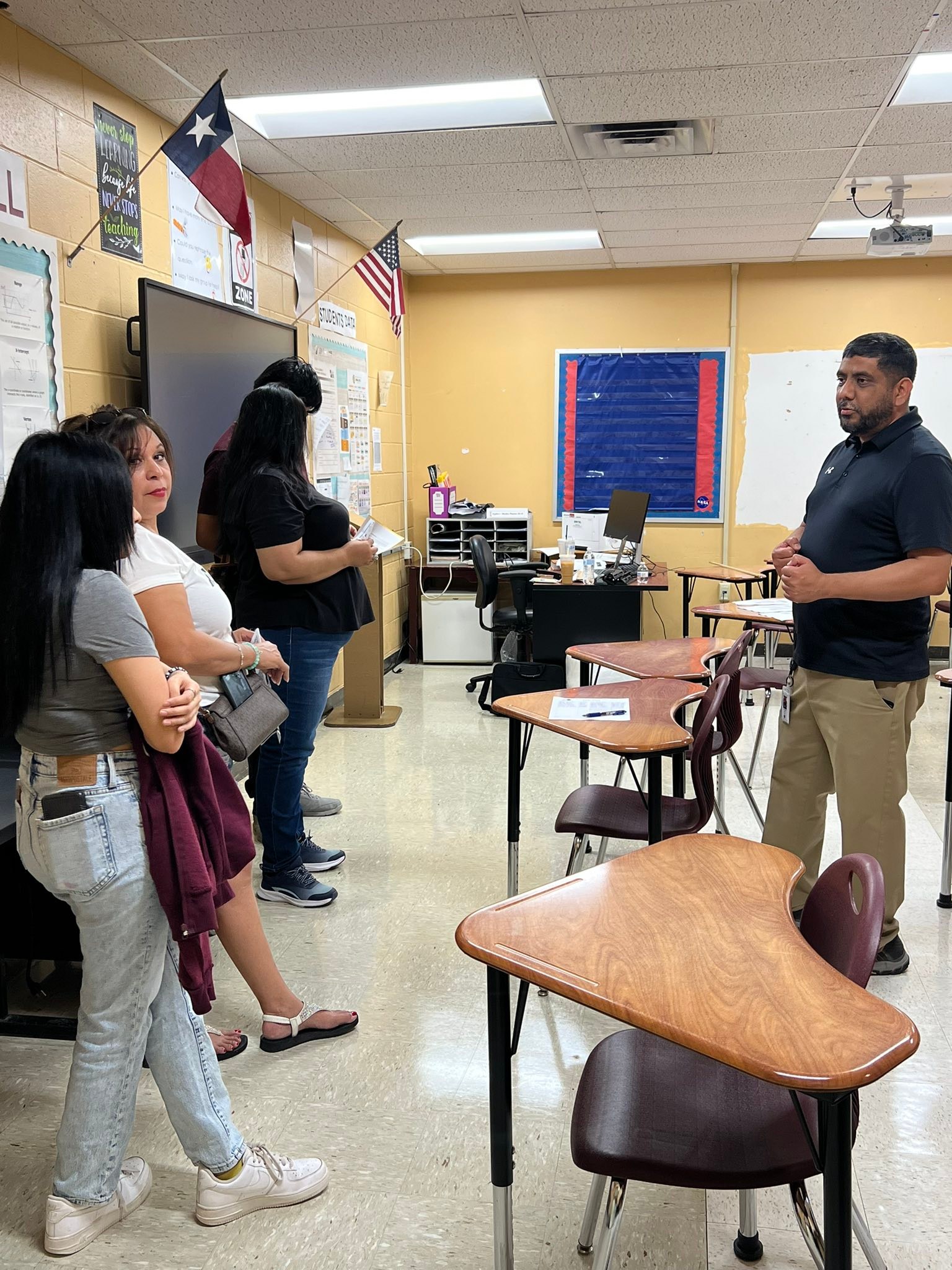 DISD Donna High School added a... - DISD Donna High School