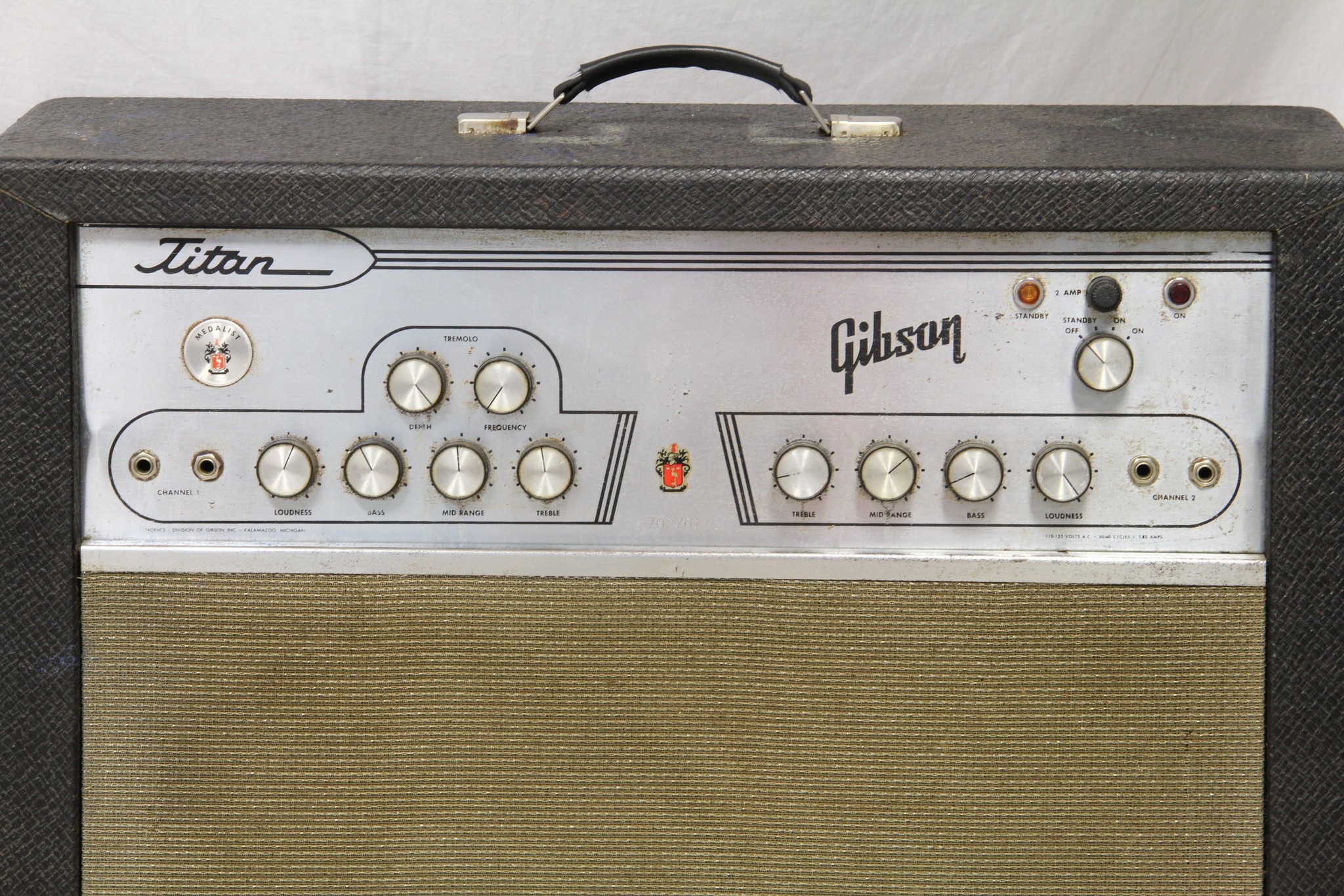 1964 Gibson Titan Medalist vintage amp review