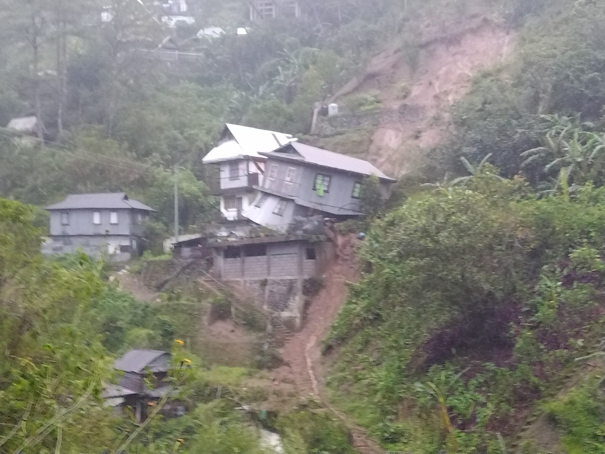 CDN - BARLIG HIT BY SUPER TYPHOON UWAN LOOK: Super Typhoon Uwan lashed ...