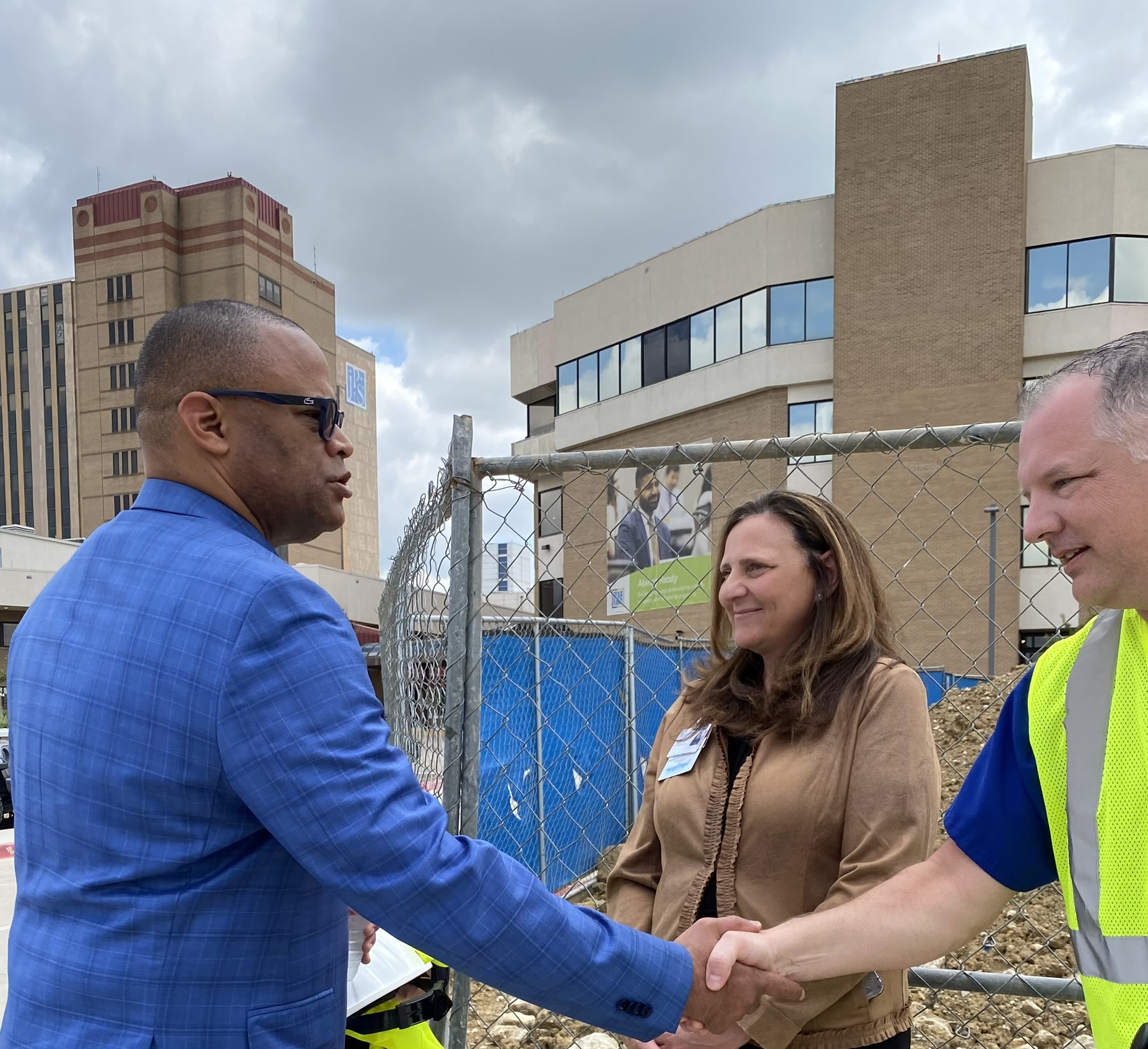 I toured the new JPS Psychiatric... - Congressman Marc Veasey | Facebook