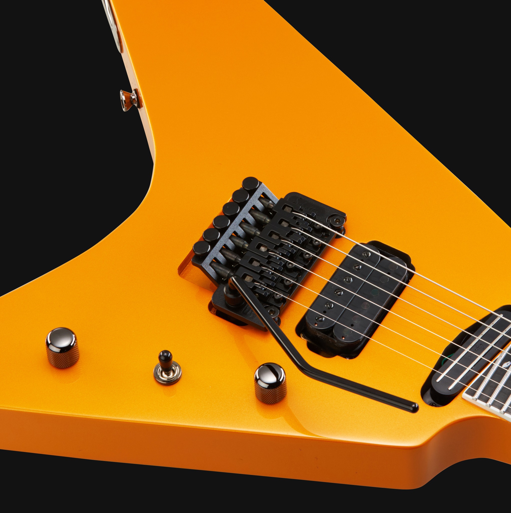 Caparison Guitars - #Repost from @siskabobs . From left to right ...