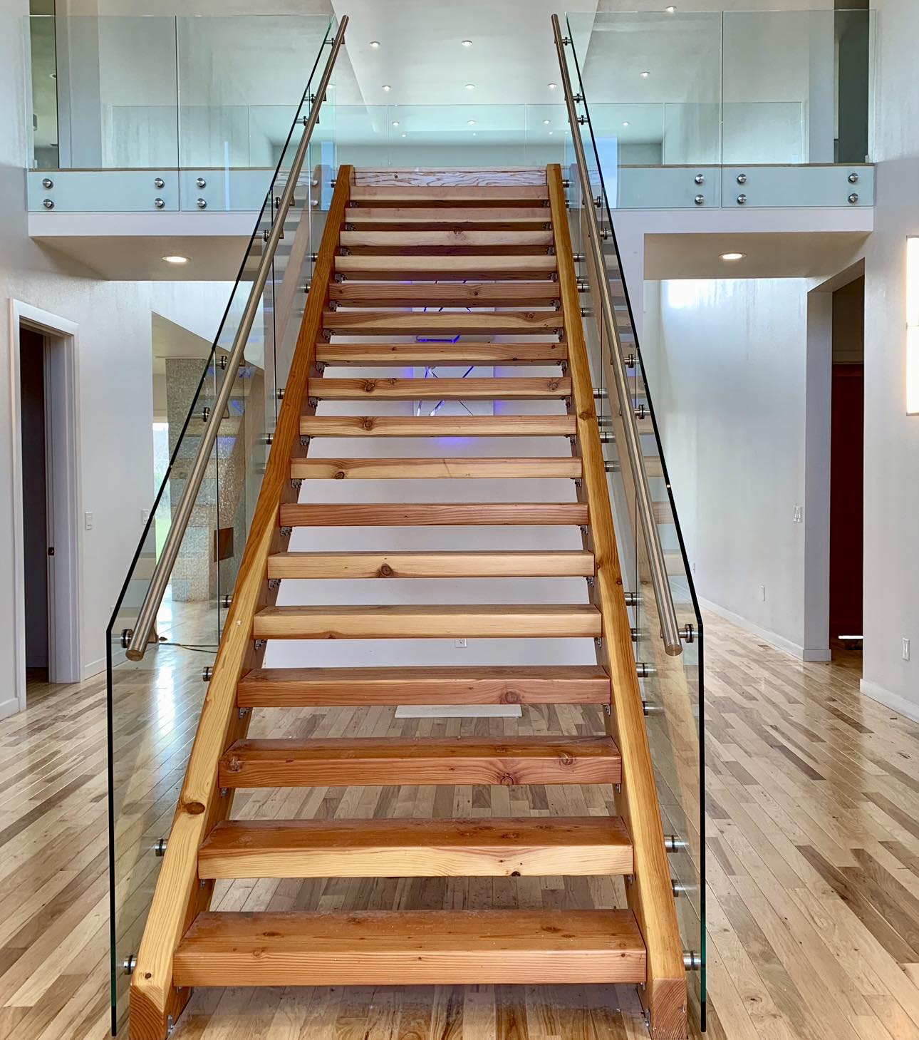 Strategy Mirror & Glass Inc. | Vancouver WA