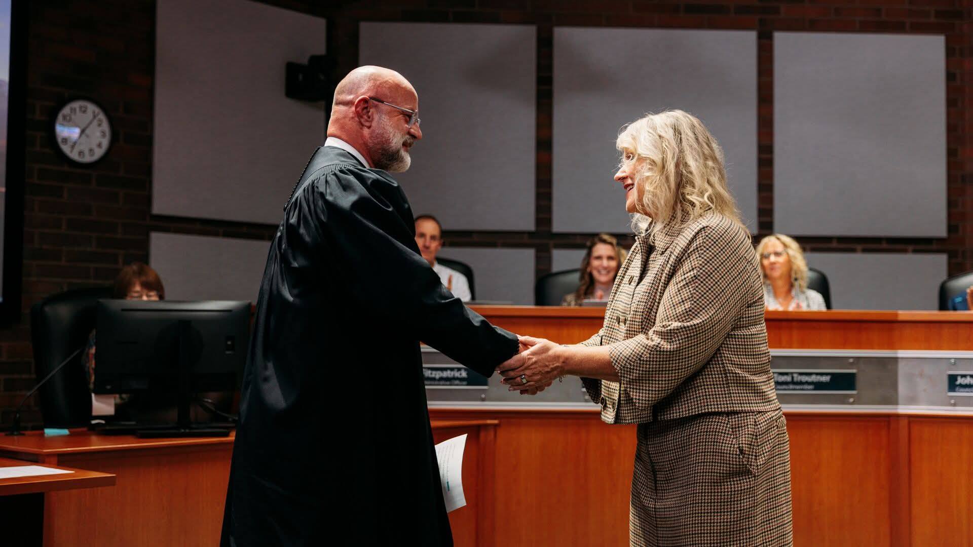 Retain Mayor Dana Ralph