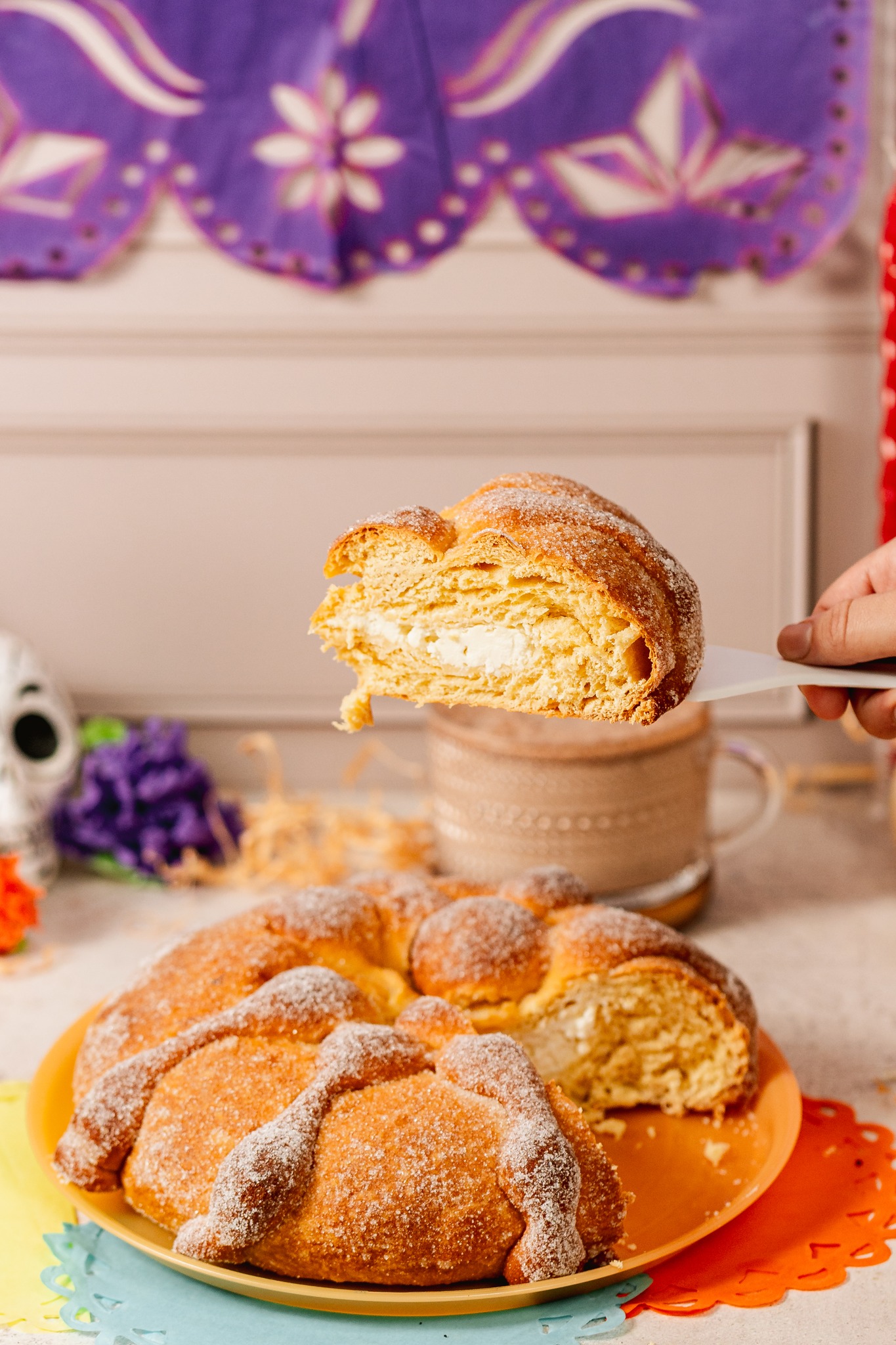 Pastelería - 🥐💜 El Pan de Muerto más delicioso está en Champlitte ...