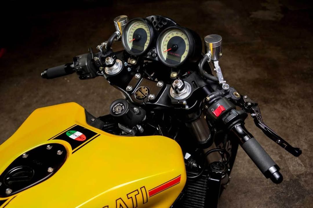 Return - Moto Motivo's latest build dubbed 'Calabrone' has transformed ...