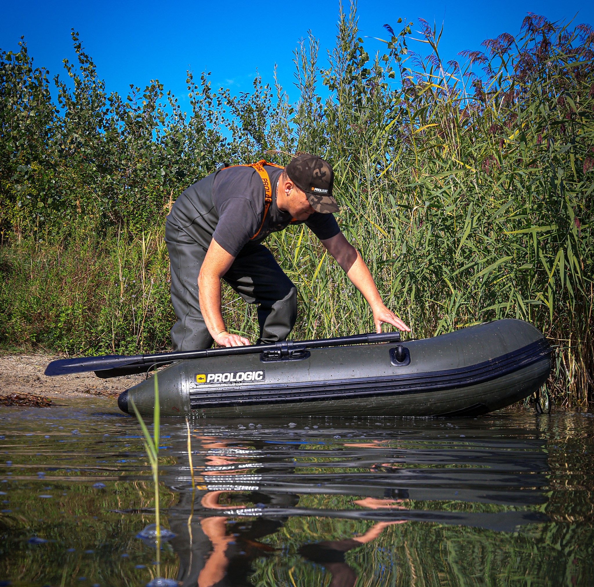 Prologic - 🍂 Wild autumn 🍁 fishing in Hungary! 🇭🇺 Toth Gabor spent a ...