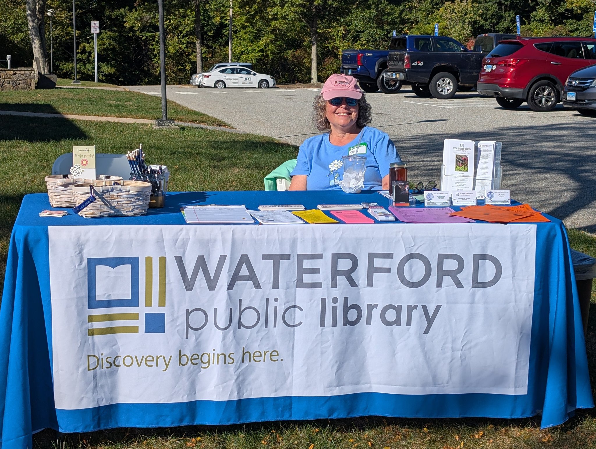Waterford Public Library,... - Waterford Public Library, CT