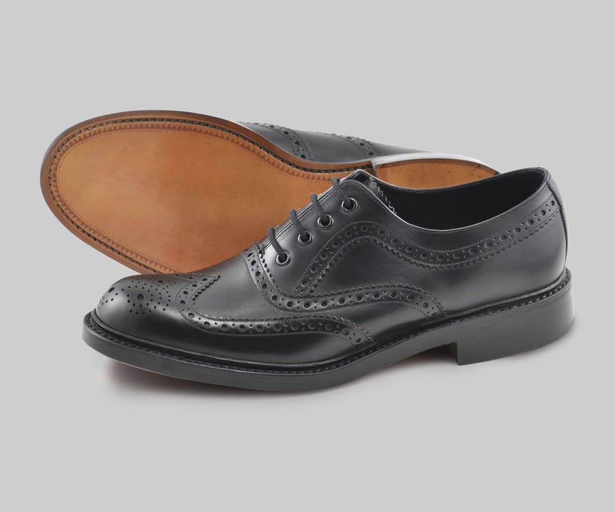 Loake 1880 Strand in burgundy calf. This fantastic semi brogue is