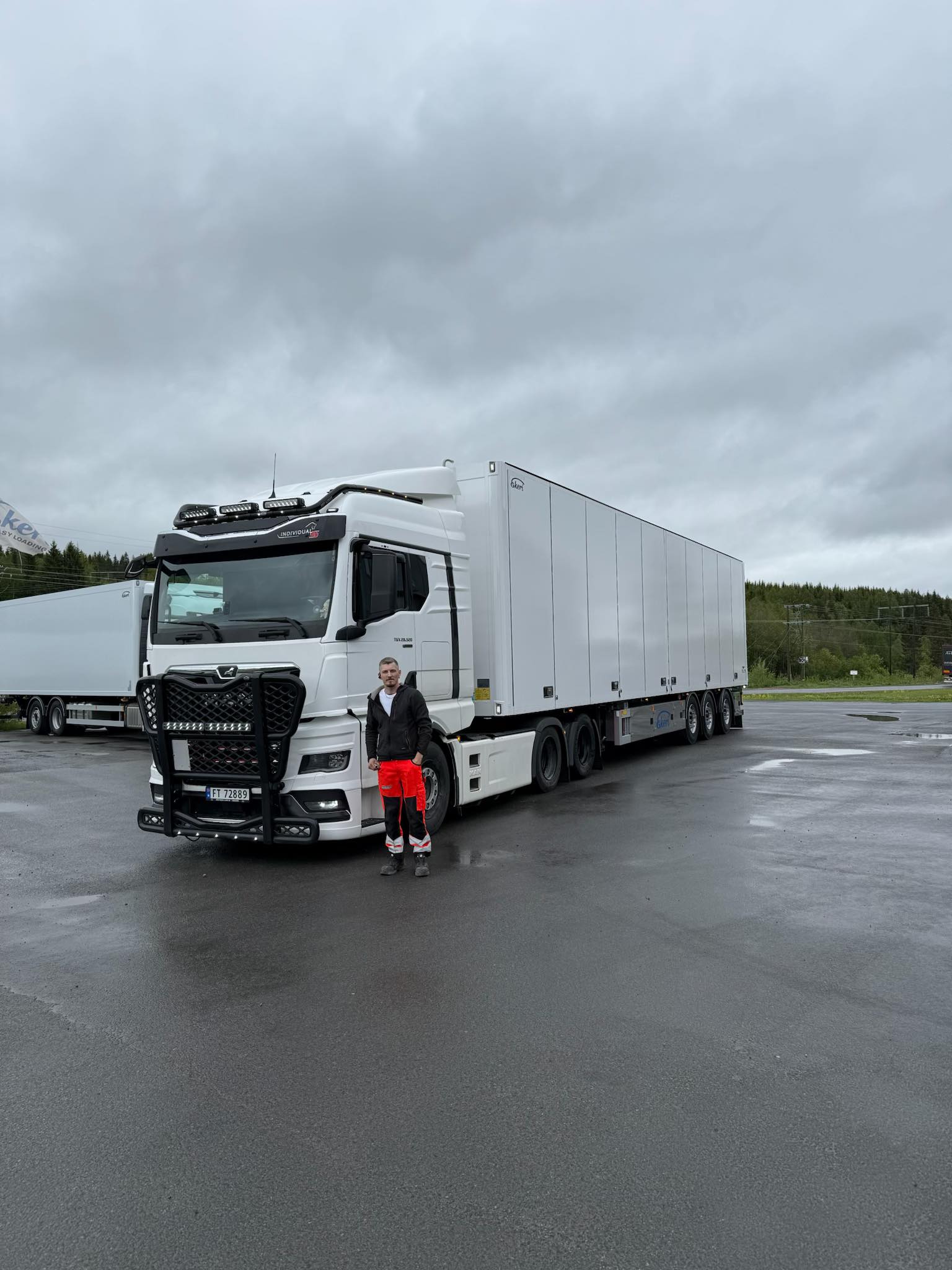 Ekeri Norge AS - Broløkken Transport ruller nå ut den... | Facebook