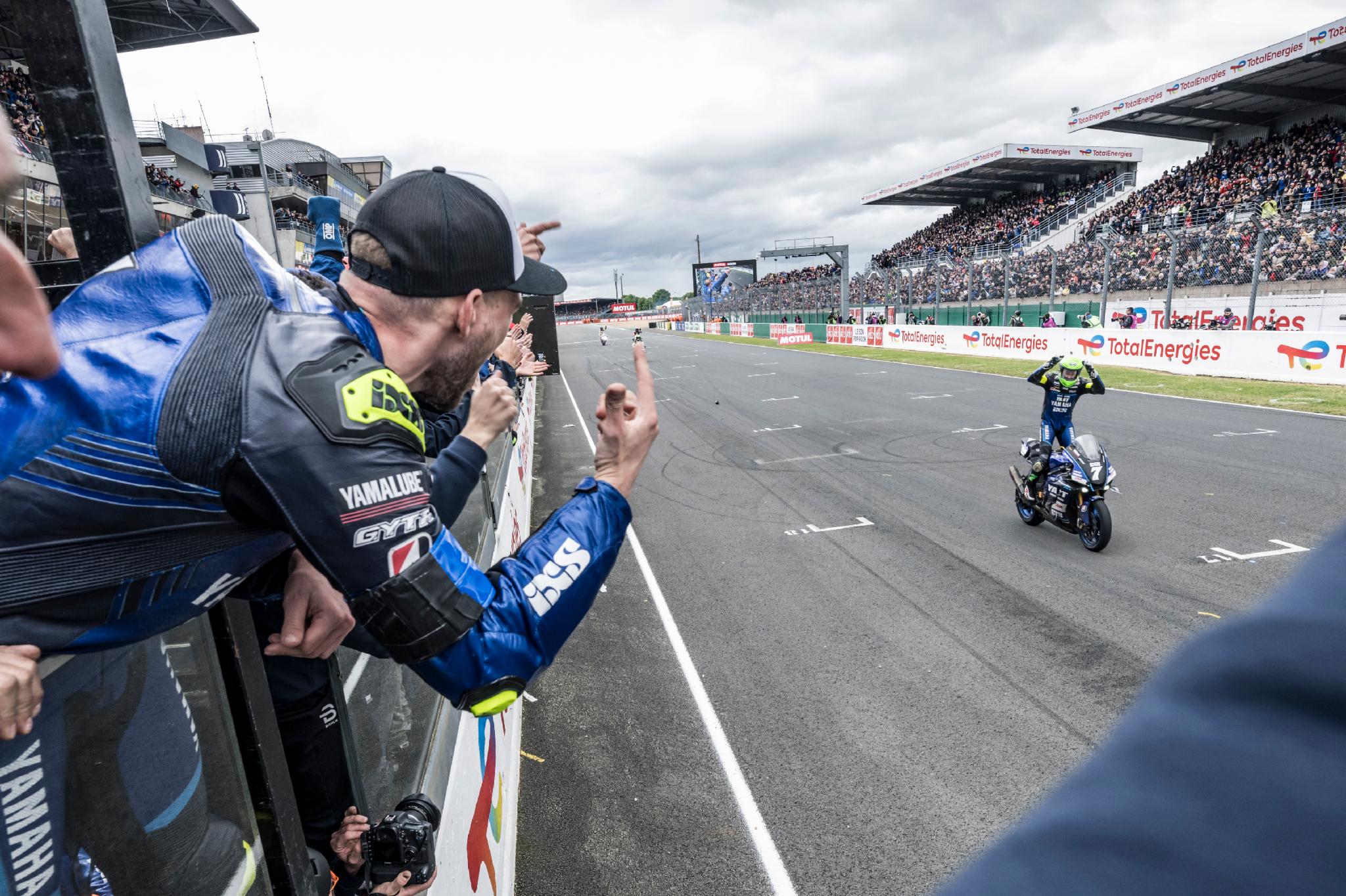 Yamaha Racing - #PataYamaha #STK1000 rider Roberto Tamburini gets ready ...