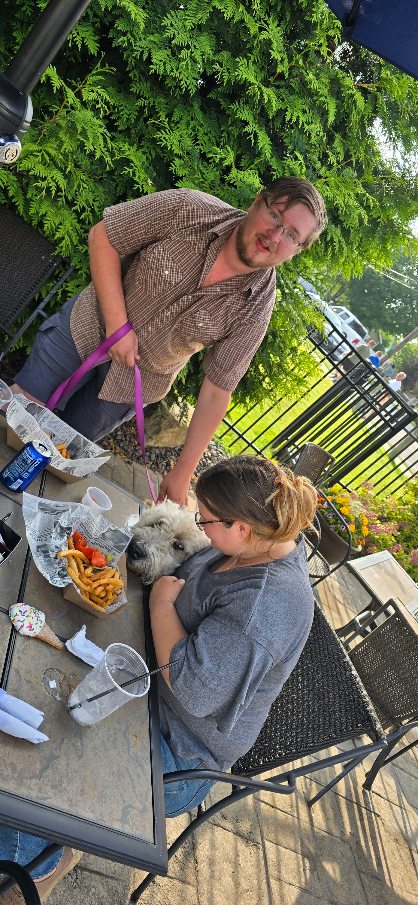 Ru... - Ruff Life On The Lake - Restaurant and Wine & Beer Bar