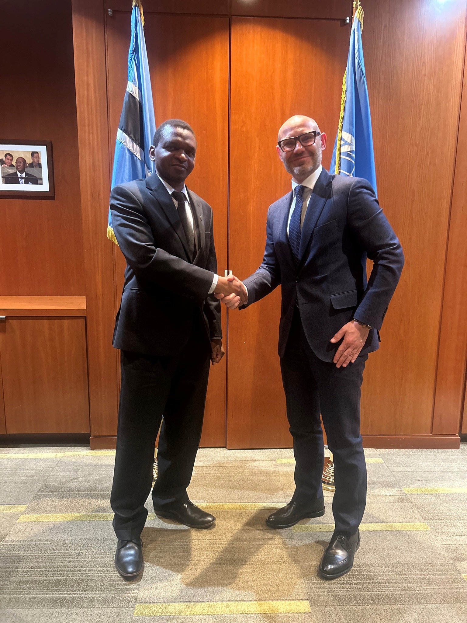 Ministry - AMBASSADOR MASOLE MEETS WITH THE SECRETARY- GENERAL OF THE ...