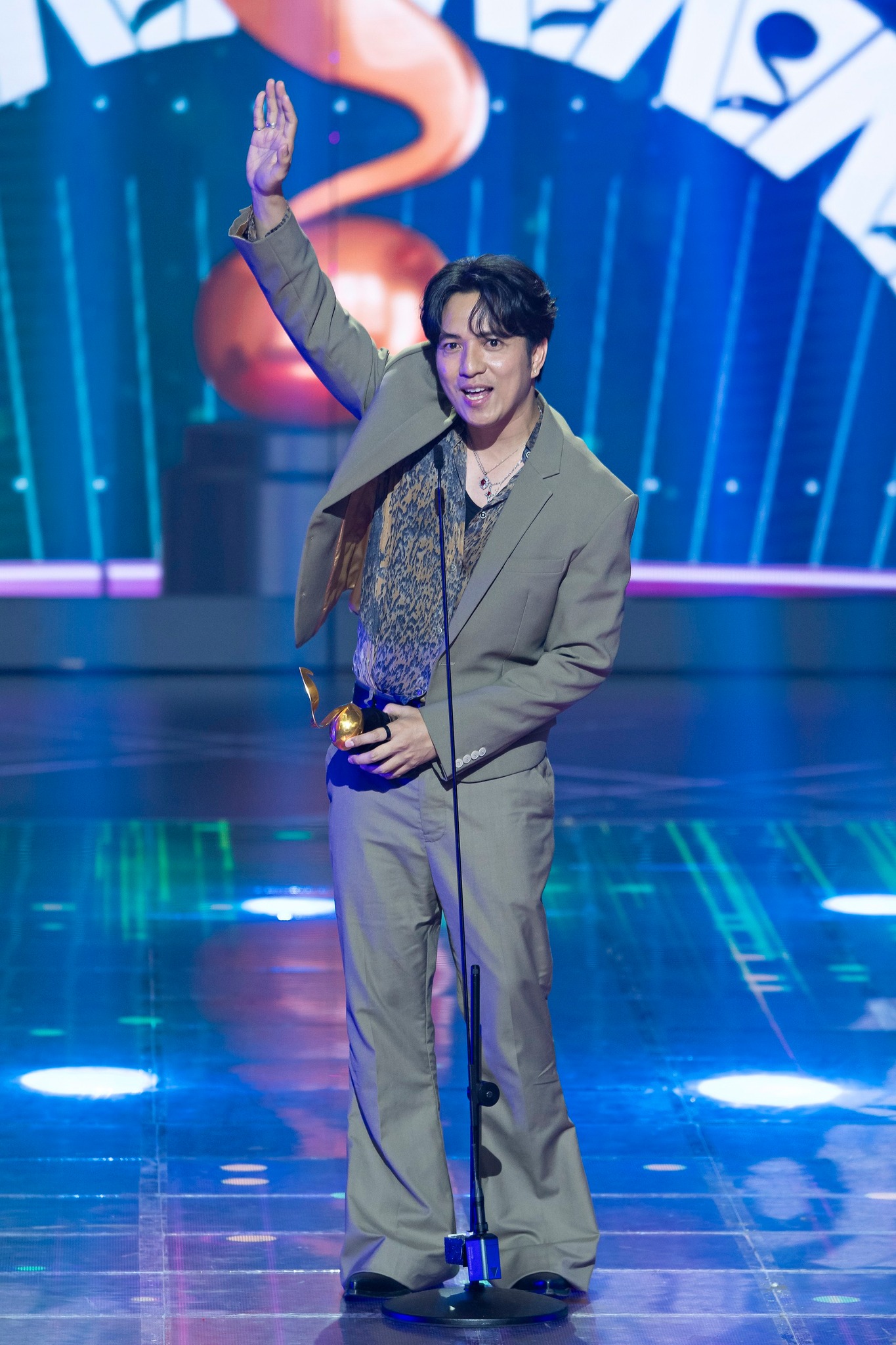 Awit Awards - Filipino sound, front and center. 🎤 These... | Facebook