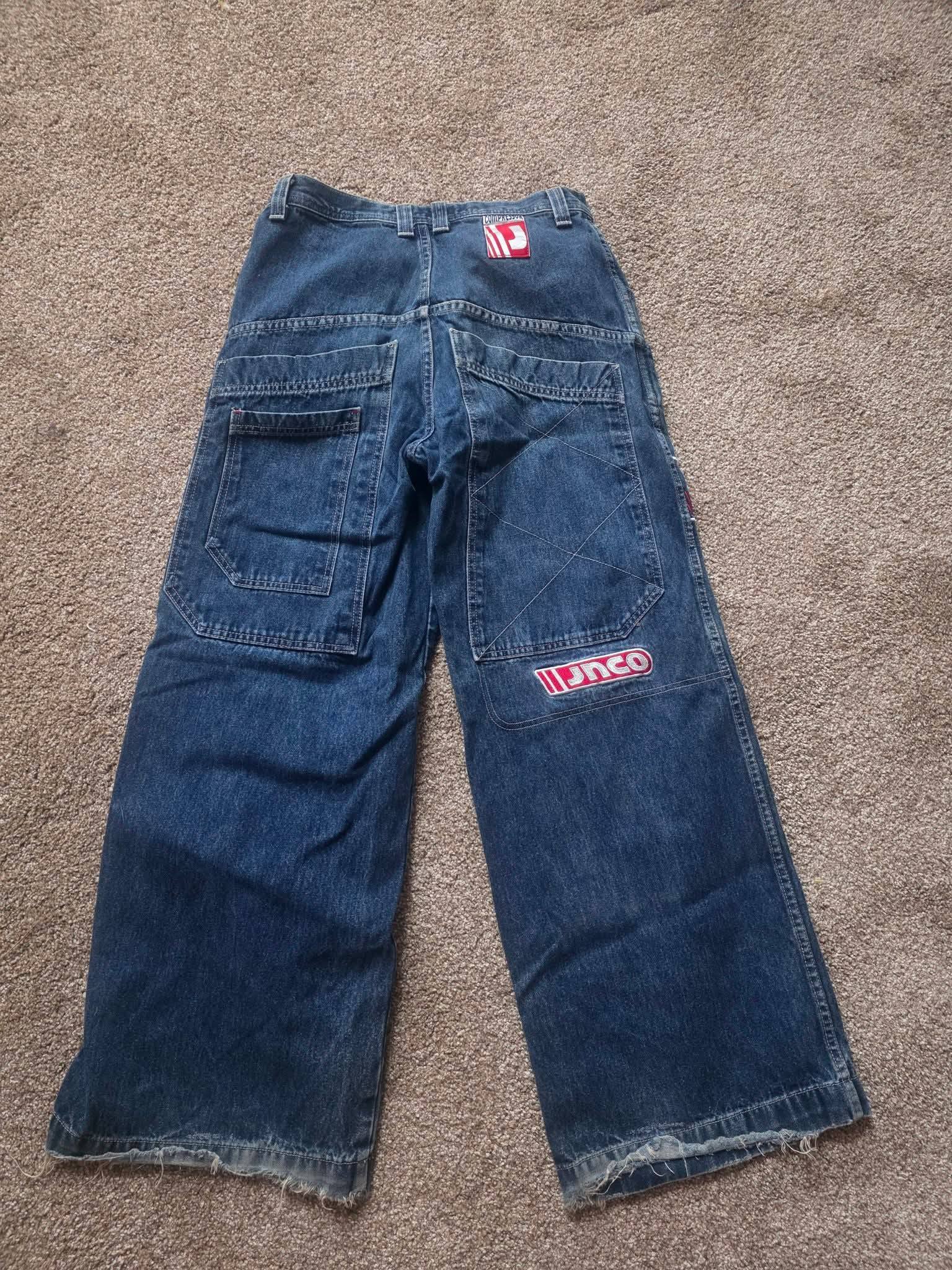 Selling my 90's Jyncos jeans and reminiscing about the past