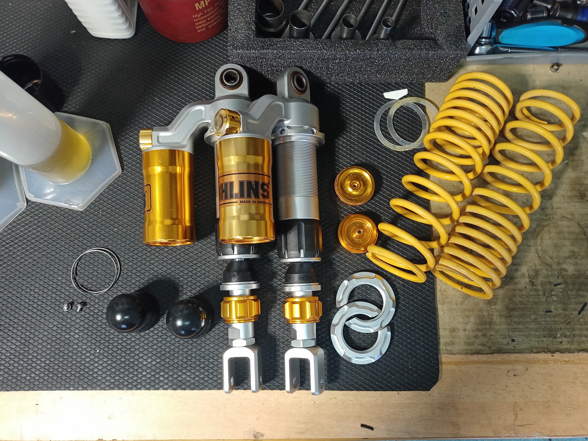 Along Service... - Along Service Absorber & Adjustable