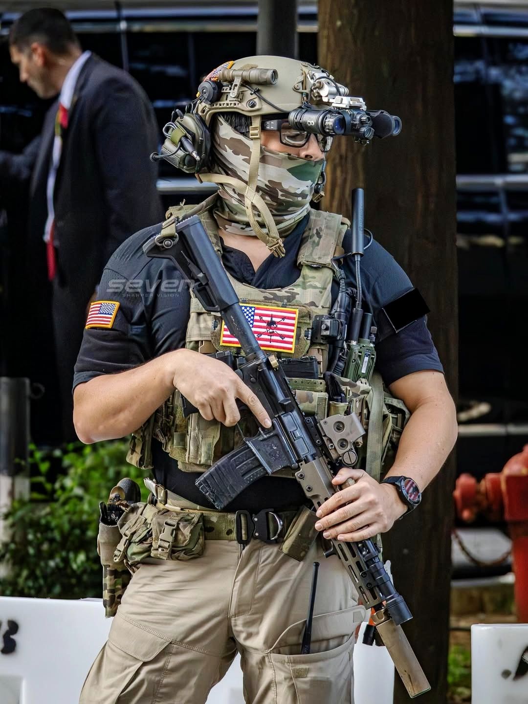 HambliFlanker - 🇺🇸 CIF 🚩M4 URGI con: -🎯EOTech EXPS3 en rail Unity ...