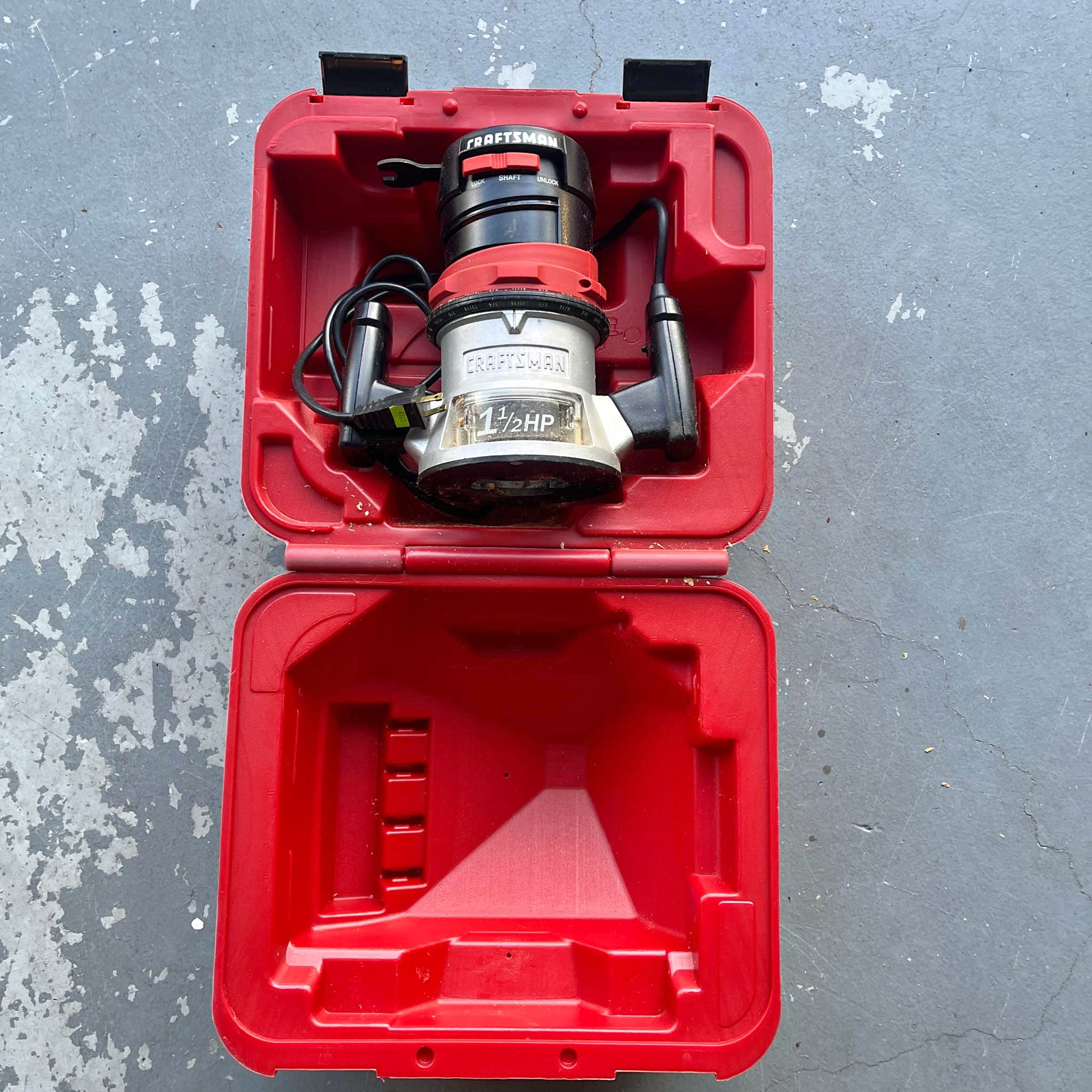 Craftsman 1 1/2 HP Router with Case - Routers | Facebook Marketplace ...