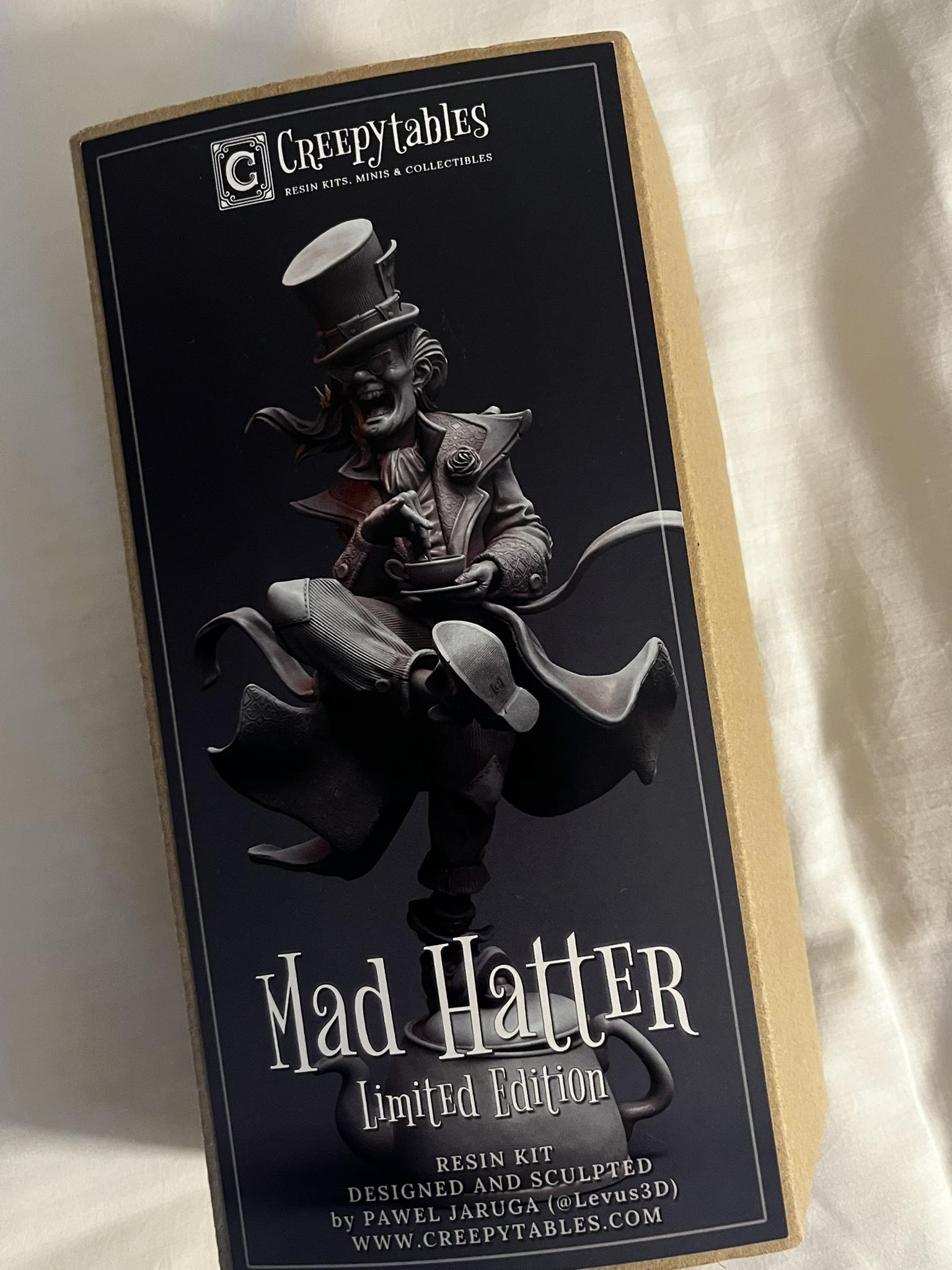 Mad Hatter resin kit by CreepyTables catches the eye