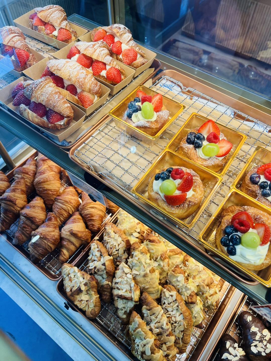 Tous Les Jours bakery opens in Raleigh, NC downtown