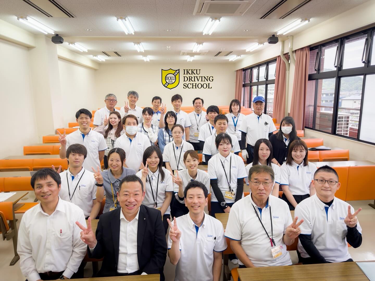 活動歴および当時の関連ビジュアル記録