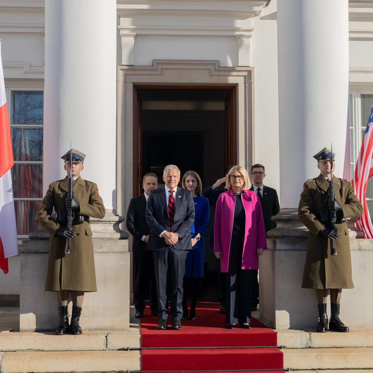 U.S. Embassy Warsaw - Wspólne zdjęcie - Matthew Spears, dowódca ...