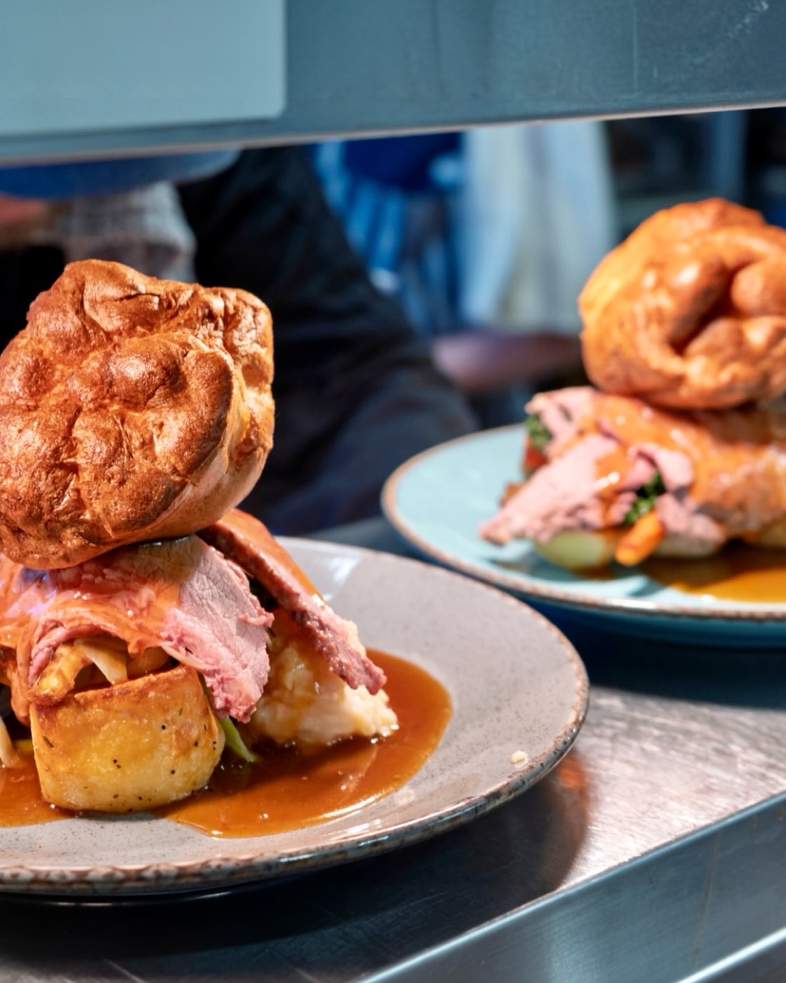 Healeys - Do Sundays right with a Sunday Roast at Healey’s🙌🤤 Come and ...