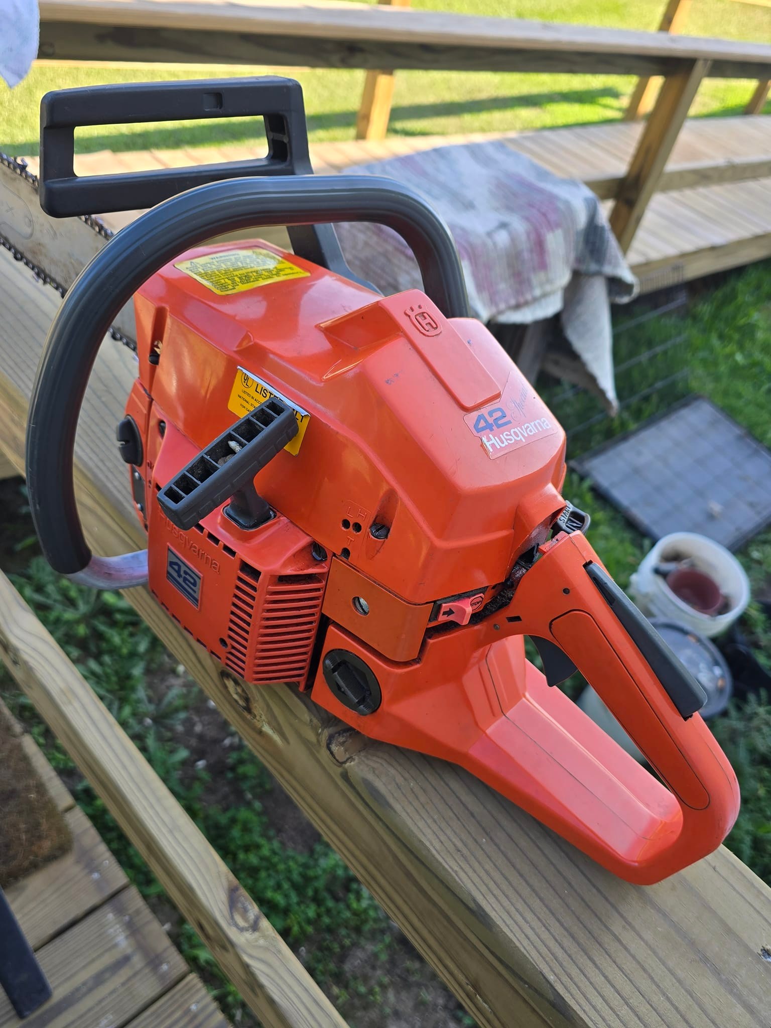 What is the difference between a 42 and 42 special Husqvarna saw?