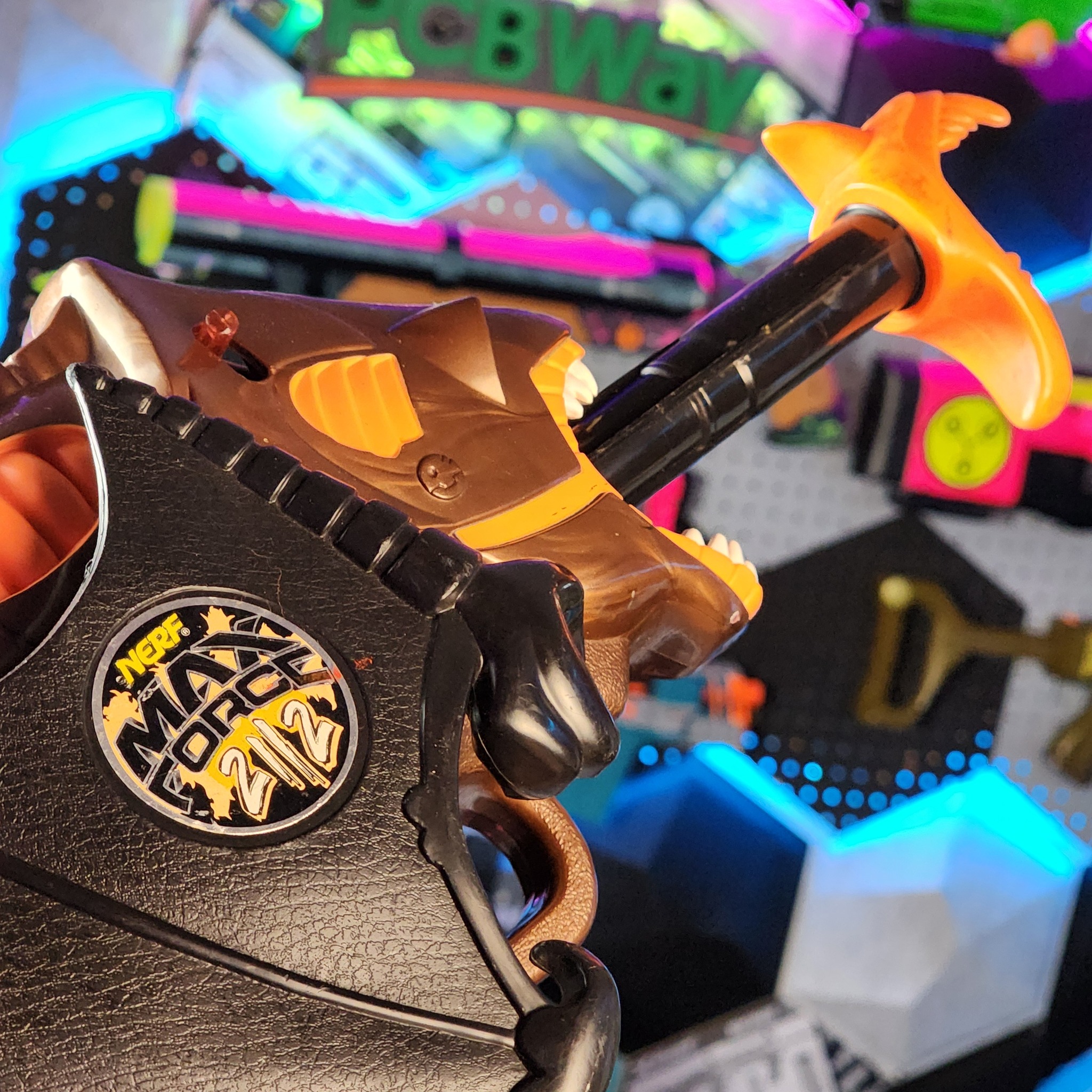 【貴重】イラナイ / T-Rify.D The year is 1997, and Nerf has released a new line of Max Force