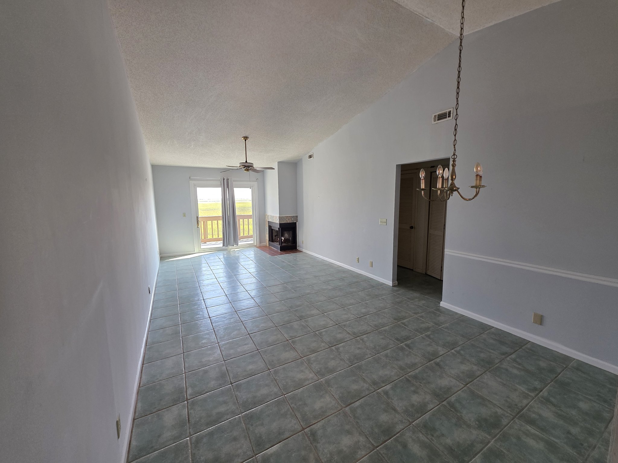 Photo inspiration: Picture Idea: Seaport Waterfront Condo With Breathtaking Views Experience Lowcountry Living At