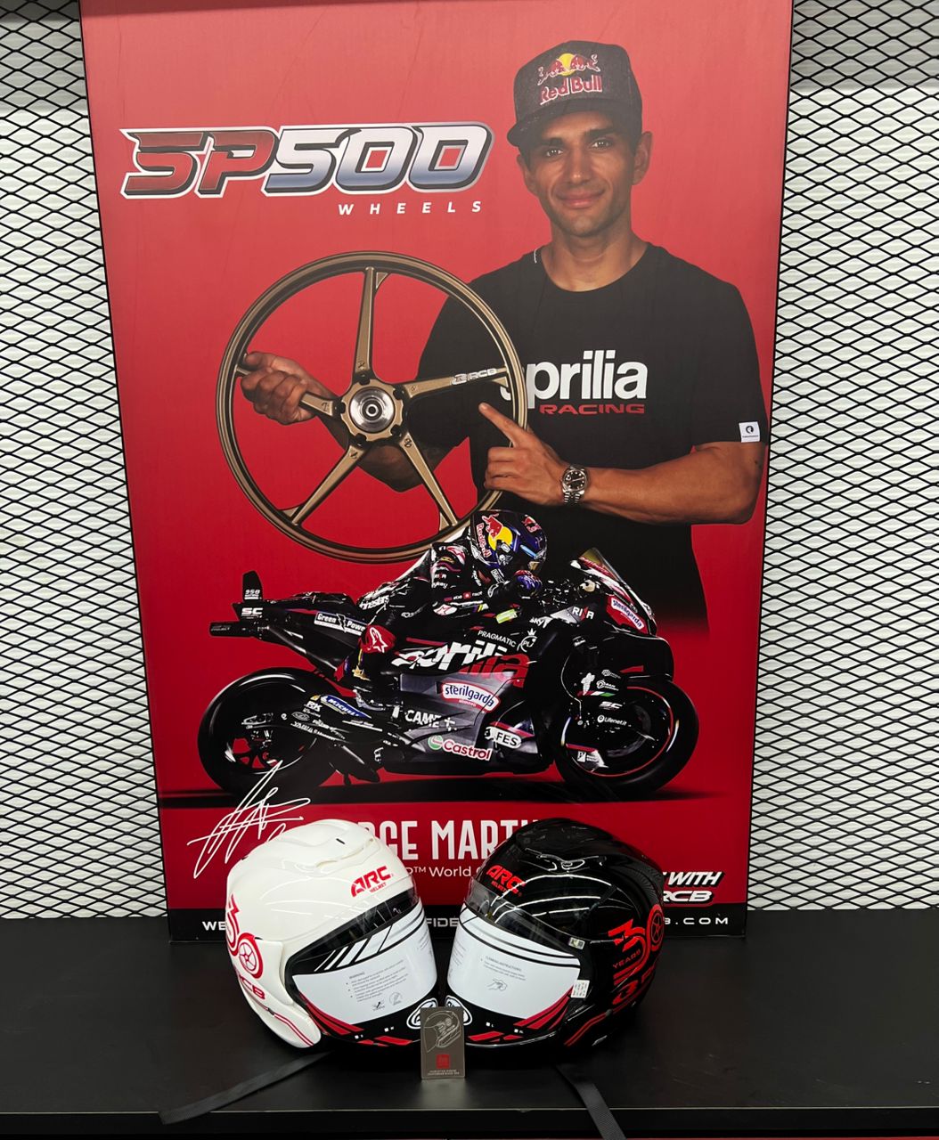 MOTOR - ORIGINAL RCB ARC RITZ HELMET ULANGTAHUN KE-30 / 30TH ...