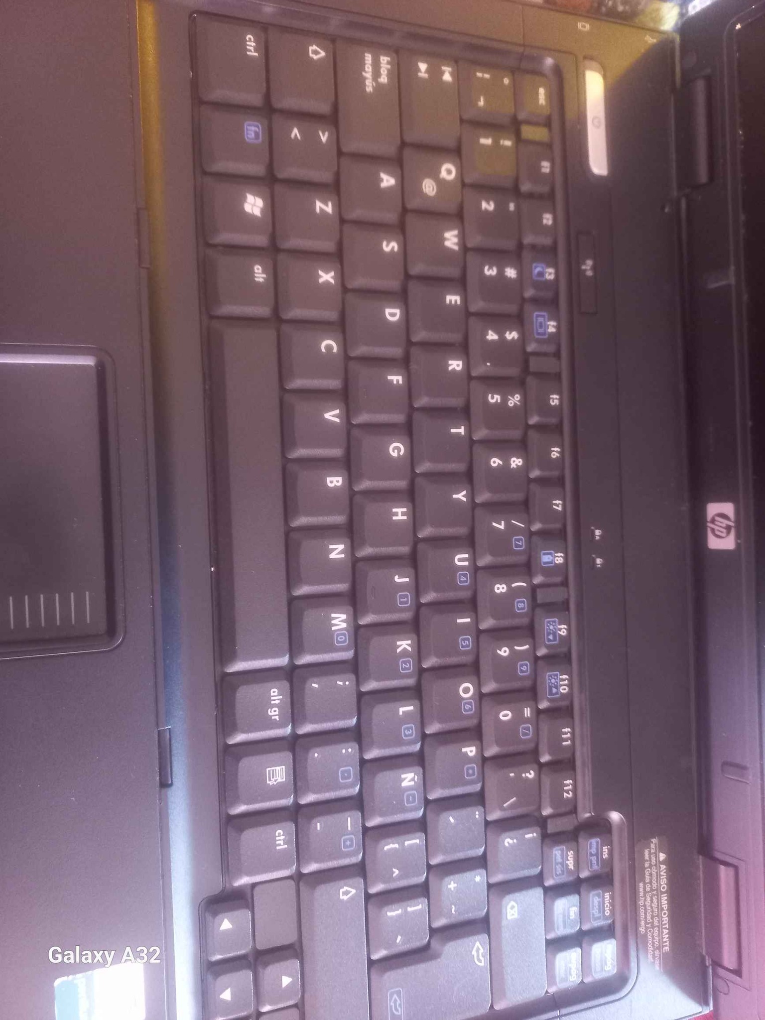 Laptop HP COMPAQ clasica del 2005 win xp - Laptops - La Paz, Bolivia ...