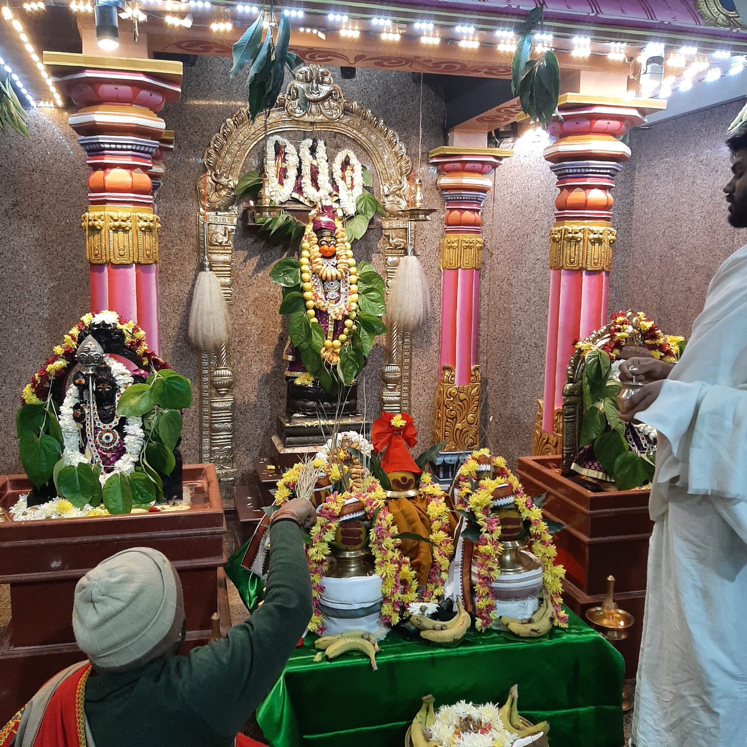 Hanuman Dwarka Mandir - Shivaya Rudraya Namaha Sri D N Kumar and family ...