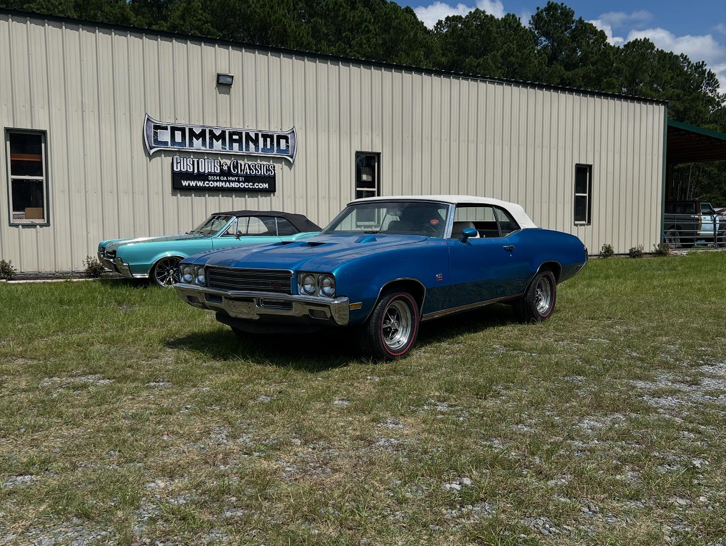 Commando Customs & Classics... - Commando Customs & Classics