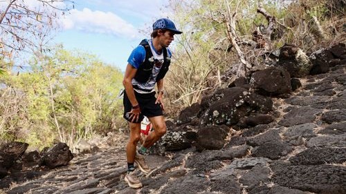 la-vid-o-grand-raid-2025-jean-charles-breton-remporte-le-trail