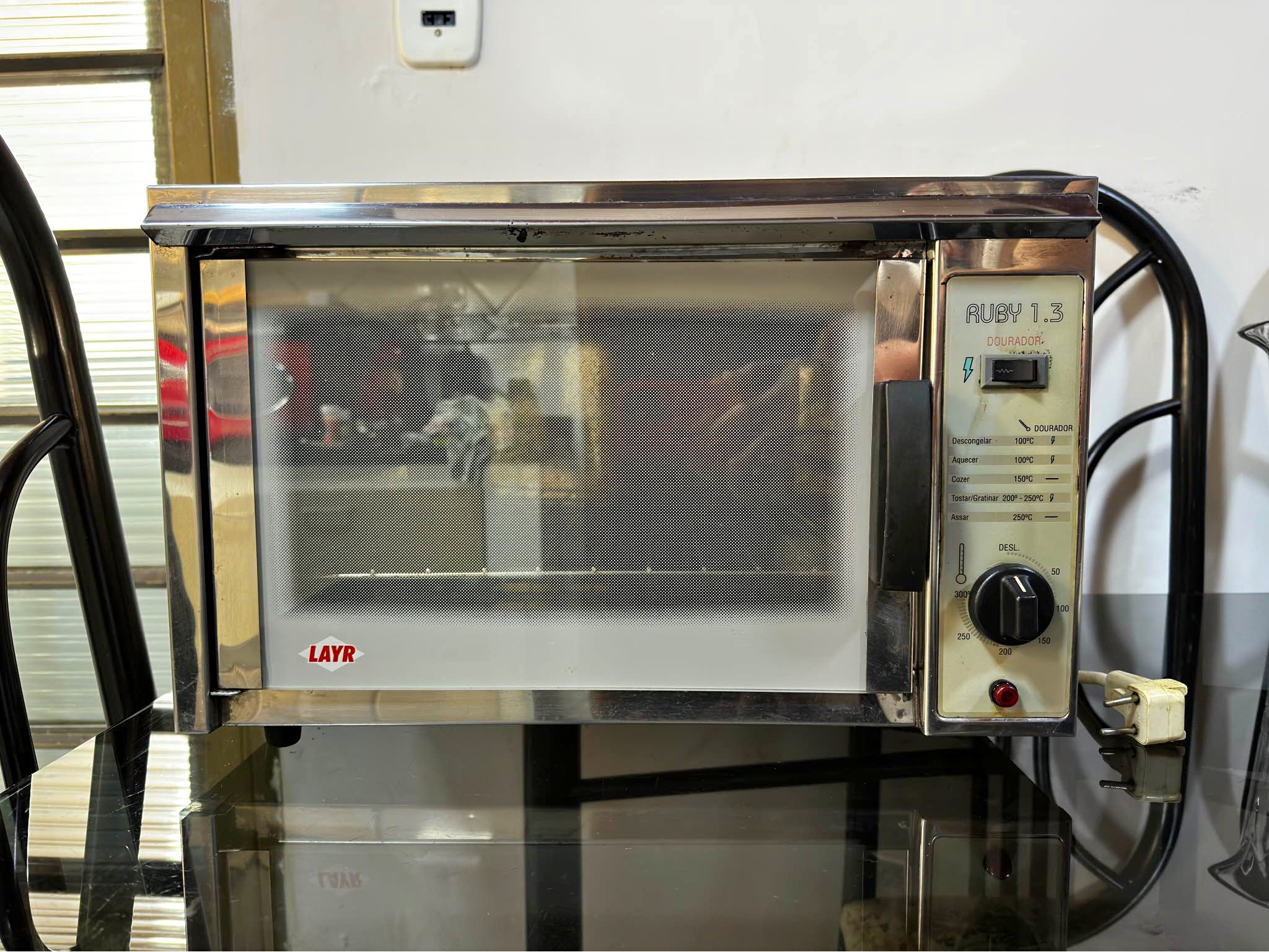 Forno Elétrico LAYR Ruby 1.3 com Dourador - 110V - Microwave Ovens ...