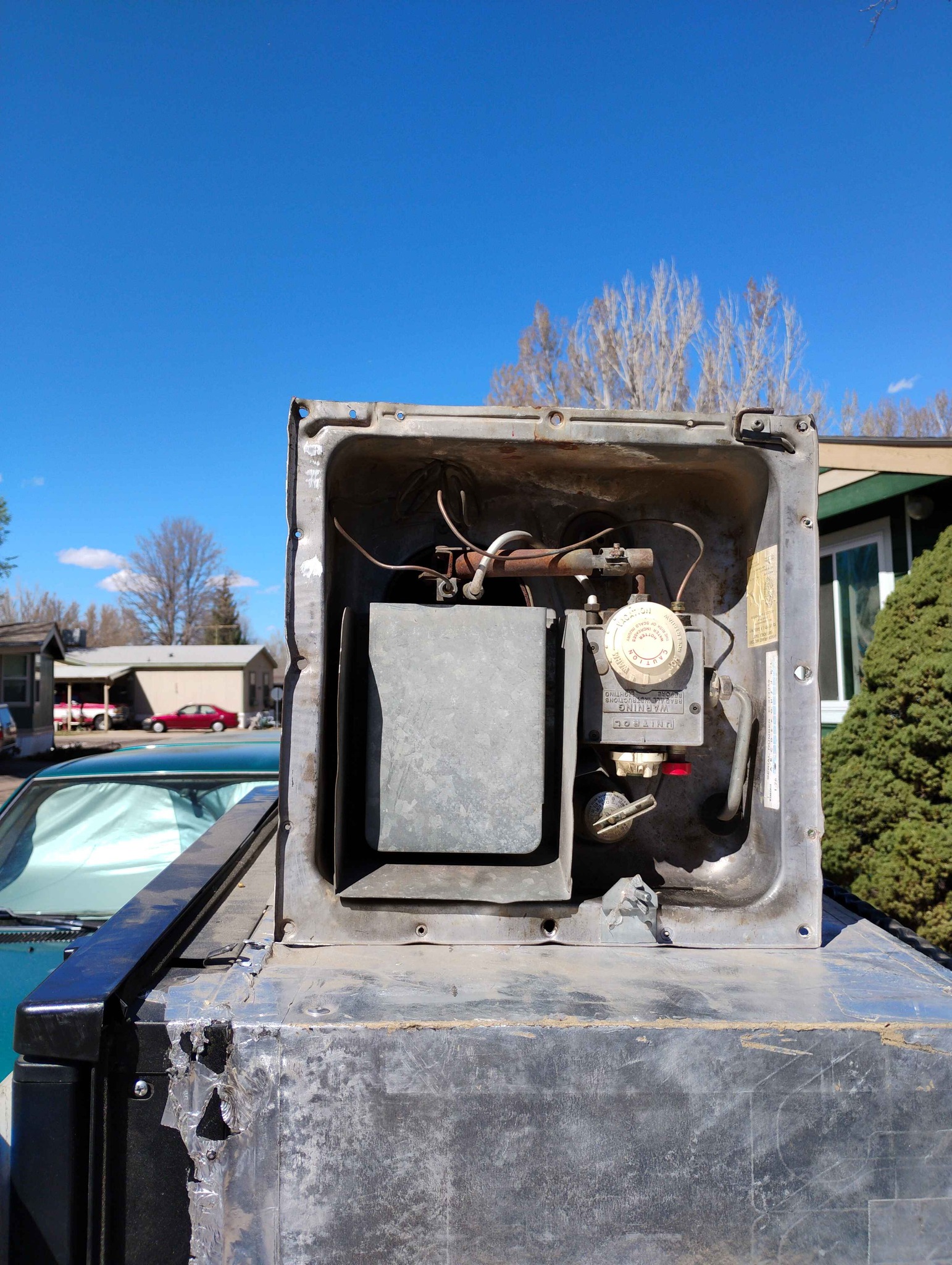 Free stuff rv fridge and water heater - Refrigerators & Freezers - Fort
