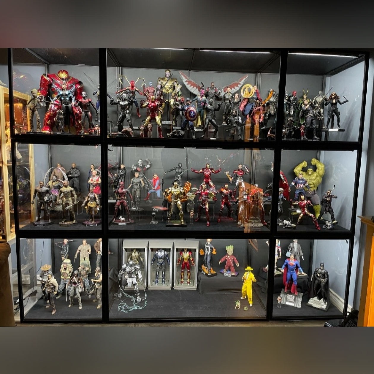 Shout-out to Antonio for sharing his figurines setup in our DF