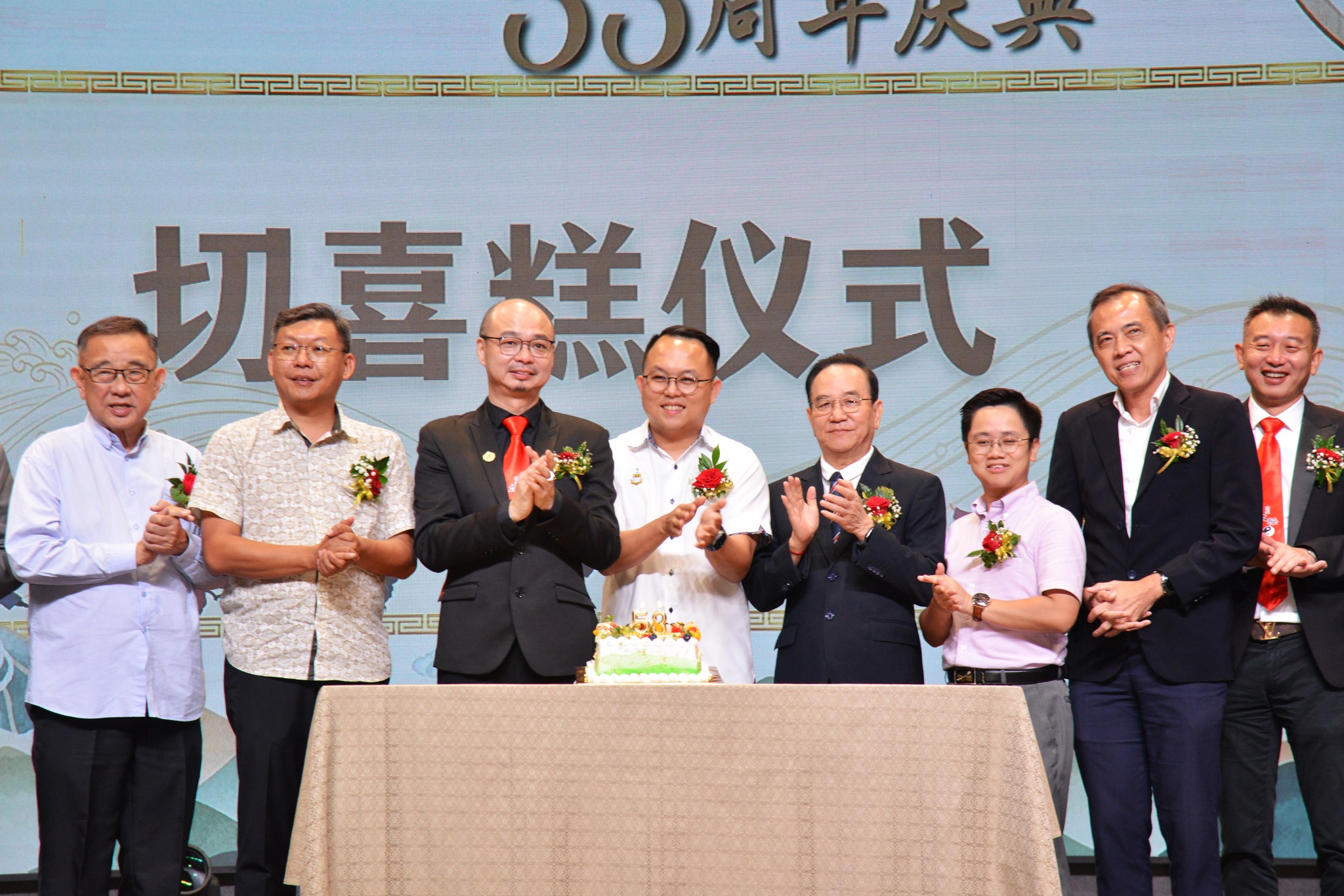 槟城太极体育会 - 恭喜本会 副总务 林志强中医师 荣膺 PJM 勋衔，功在华社，实至名归，太极之光。 | Facebook