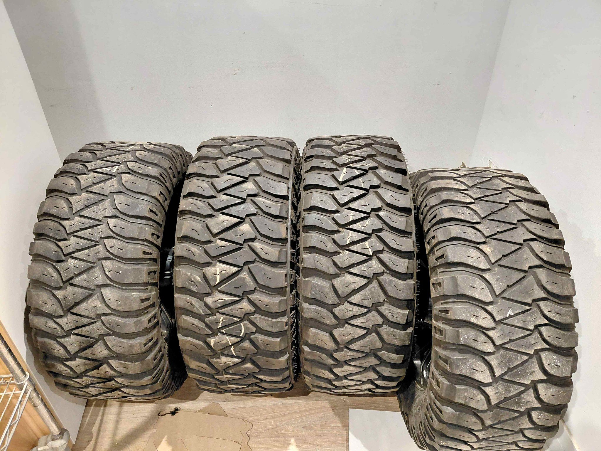 Mickey Thompson Baja MTZ 35x12.50R17LT Tires & Wheels Set of 4 - Car ...