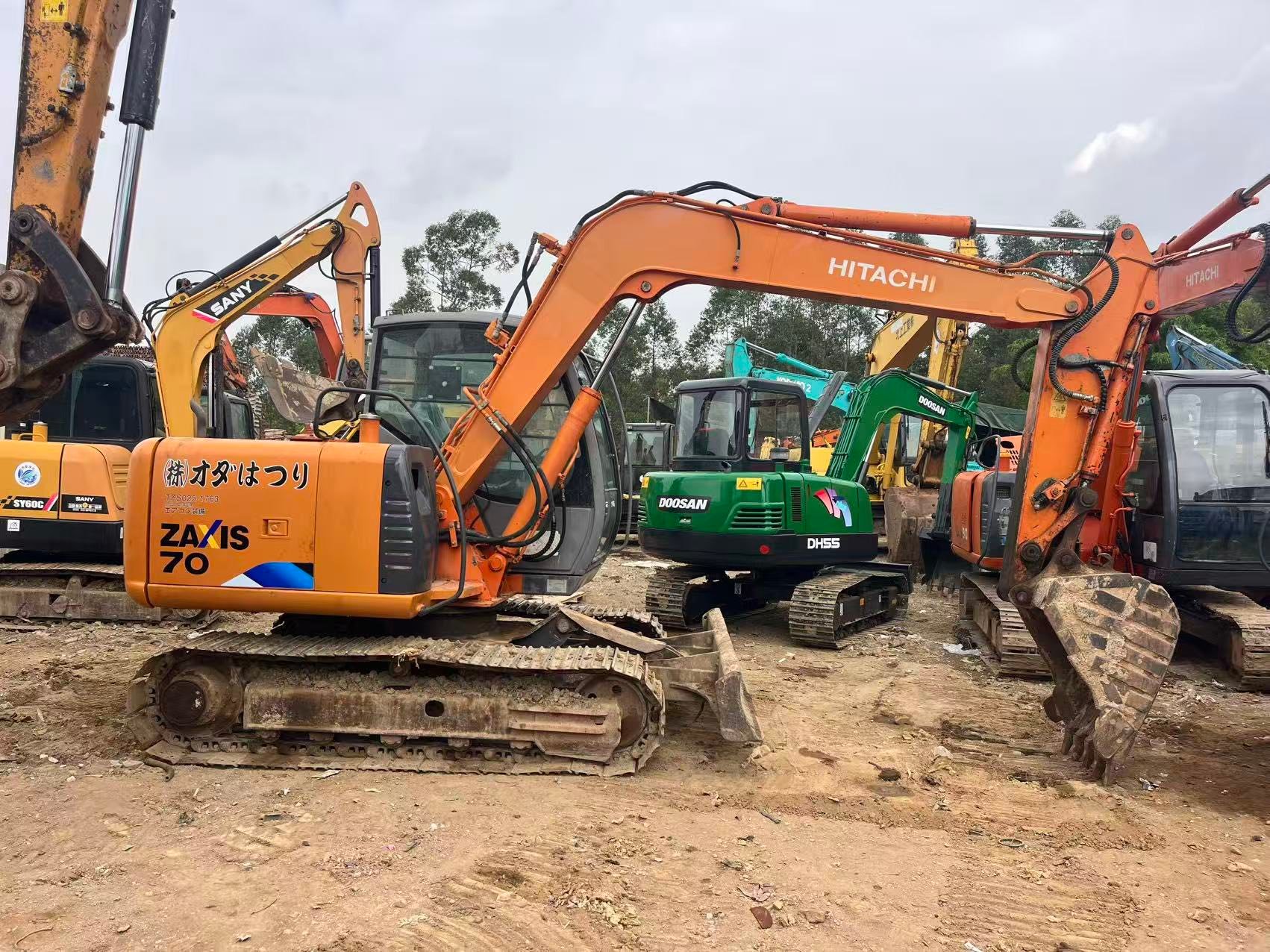 Hitachi ZX70 for sale! Excellent condition, reasonable price. If