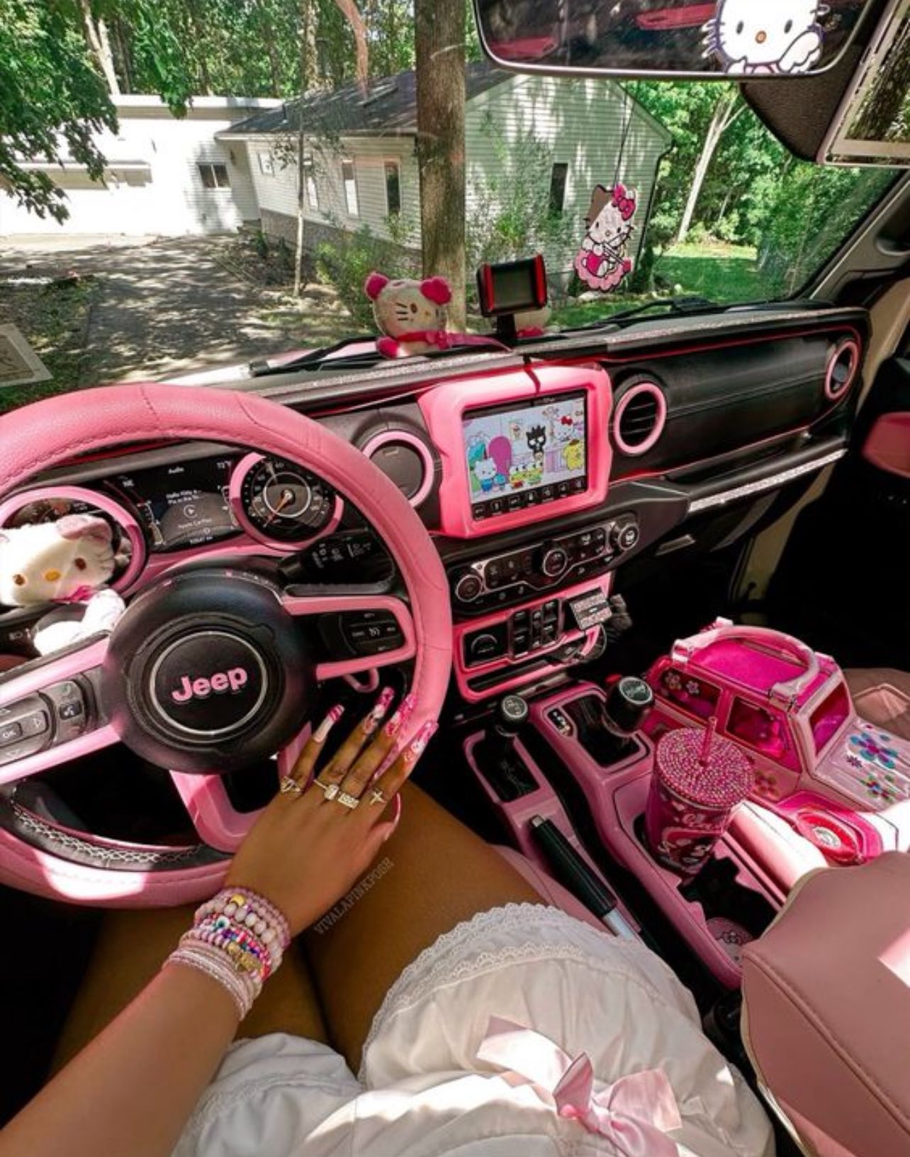 Hello Kitty Car 🌸🛞 全口 I 1ン w ছ্রিঃ
