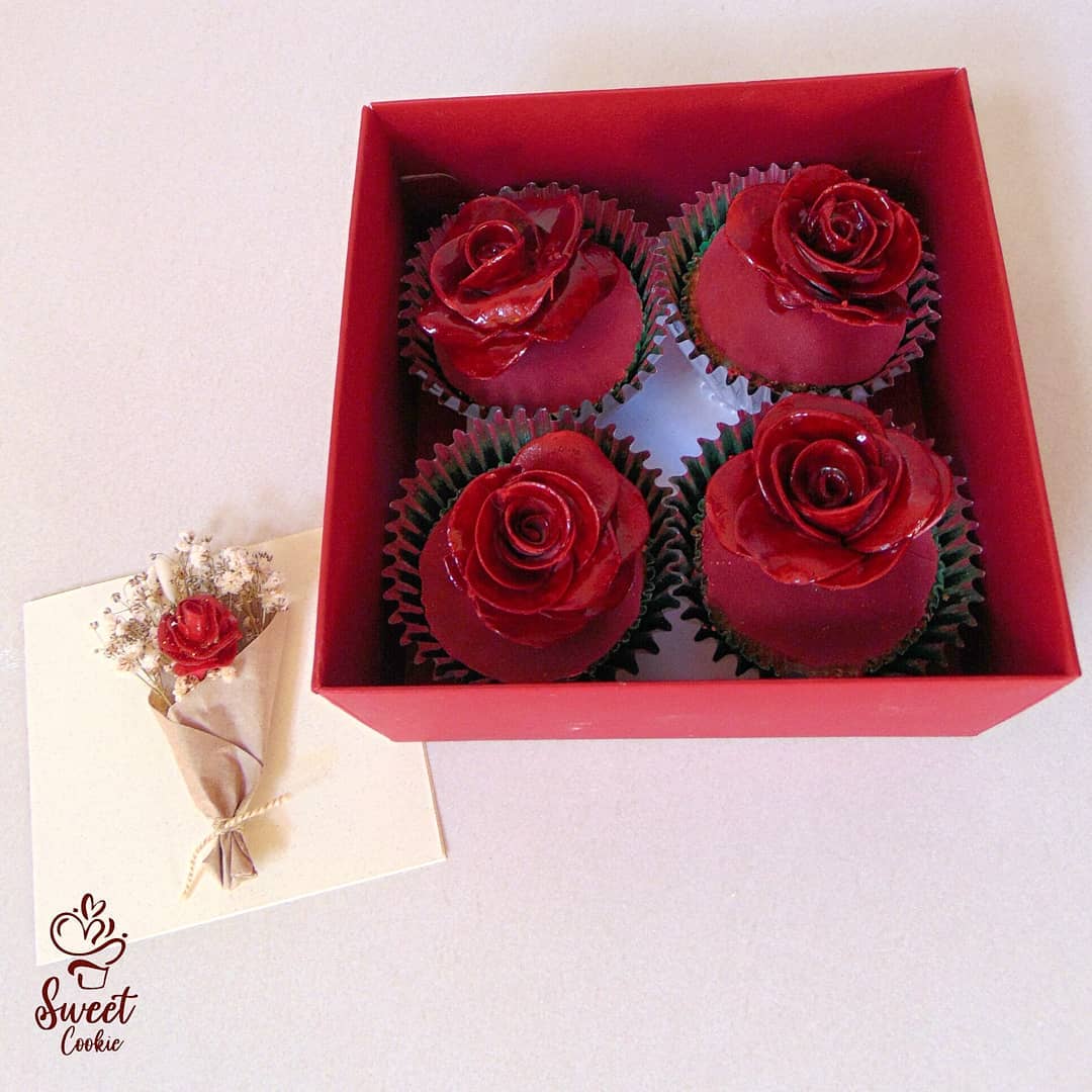 Sweet Cookie - Regala estos hermosos cupcakes de rosas rojas: Caja ...