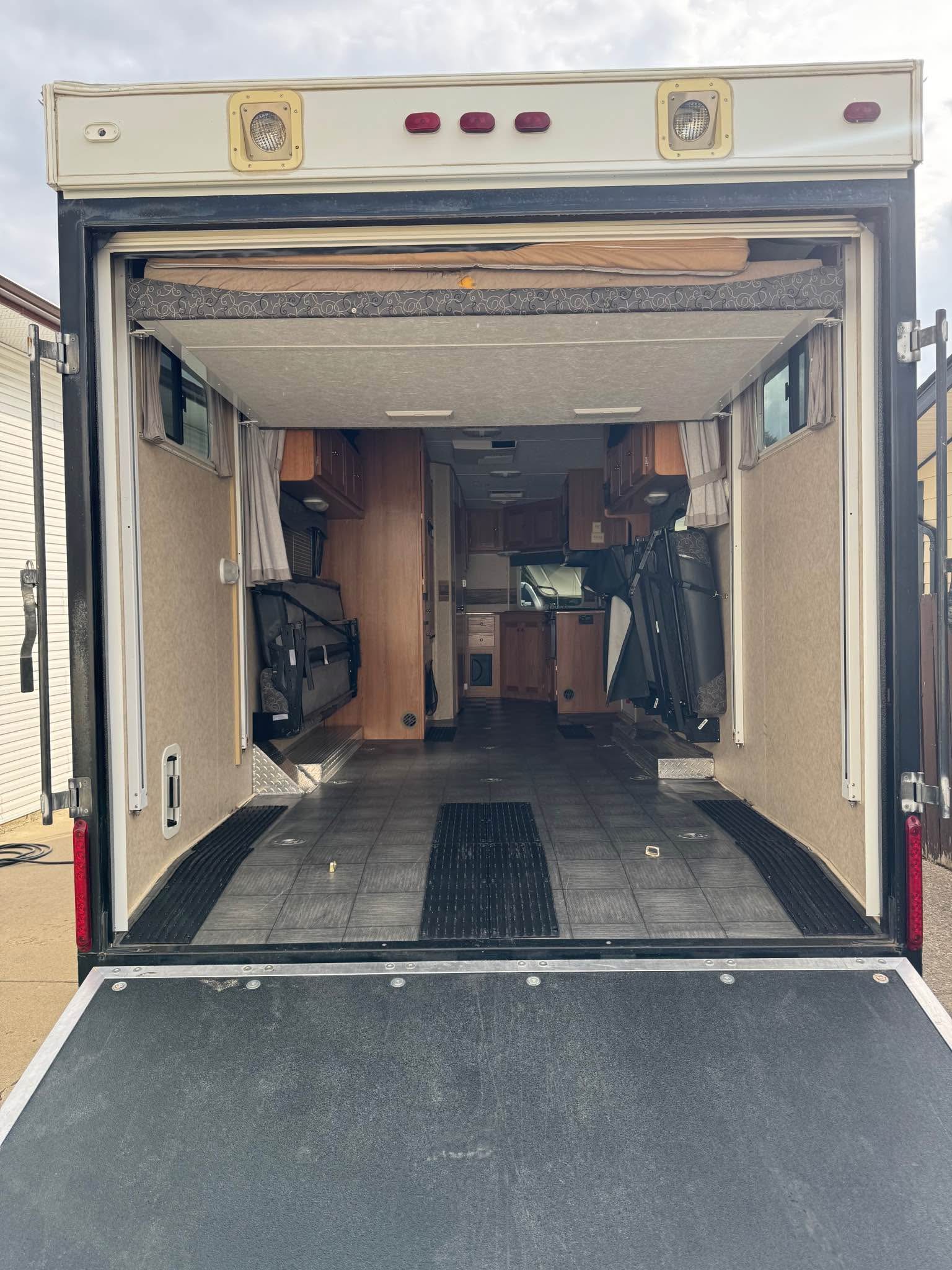 2008 28ft Boogie Box toy hauler - RVs & Campers - Medicine Hat, Alberta ...