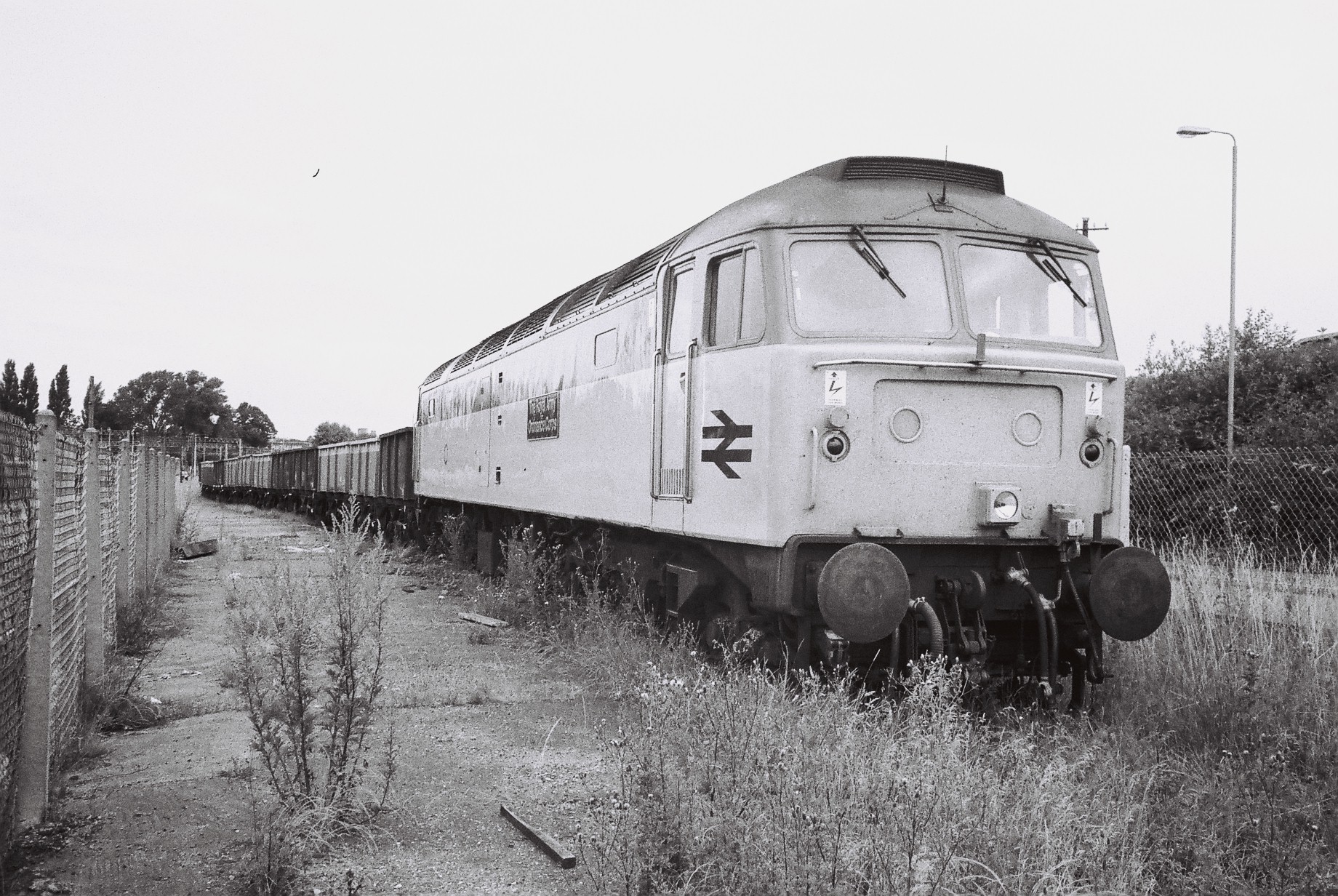 Rail Thing - UK 1990s Railscene | 47972 'The Royal Army Ordnance Corps ...